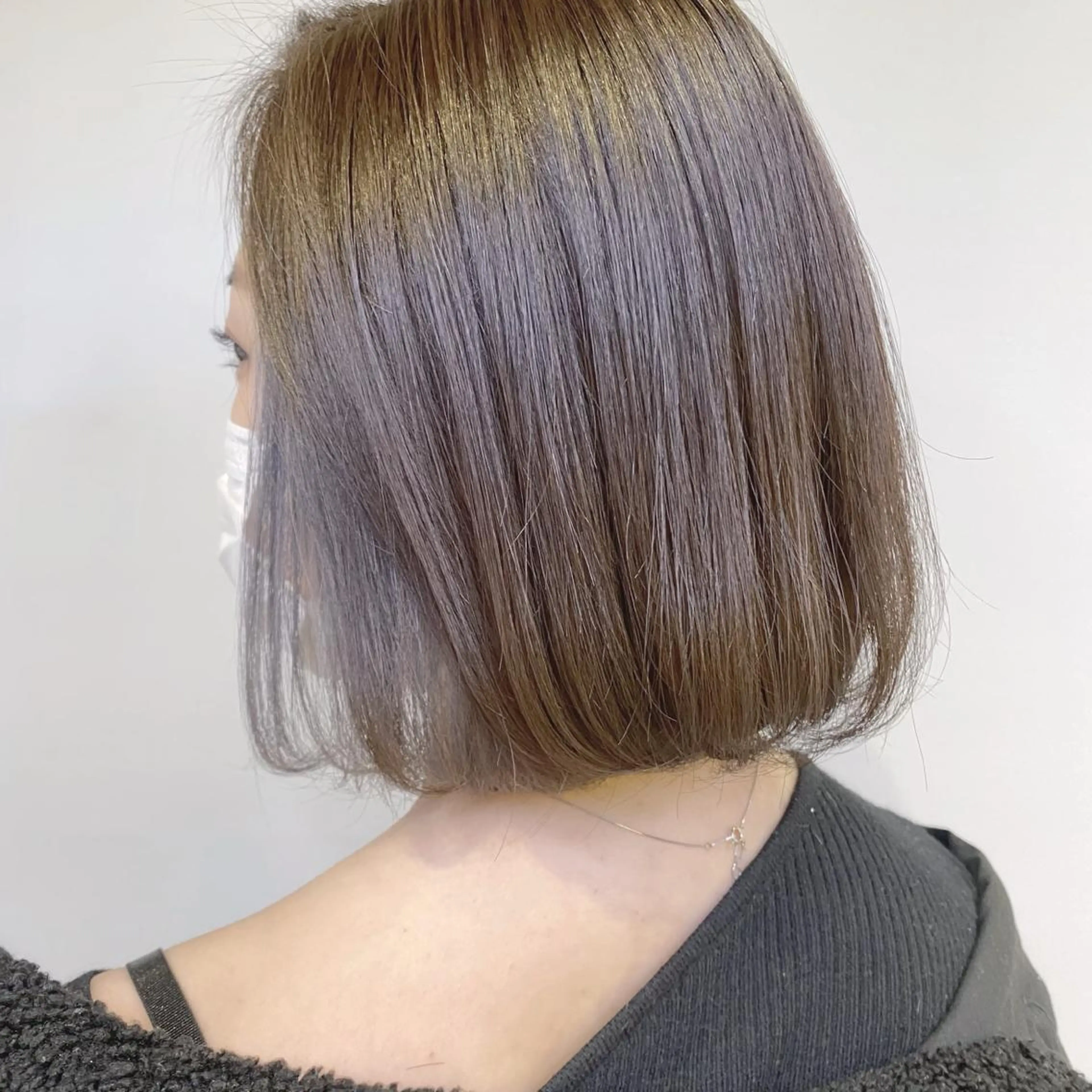 ミディアム カラー ボブ カット ヘアカラー ボブ・レイヤーカット 吉敷航一のヘアスタイル