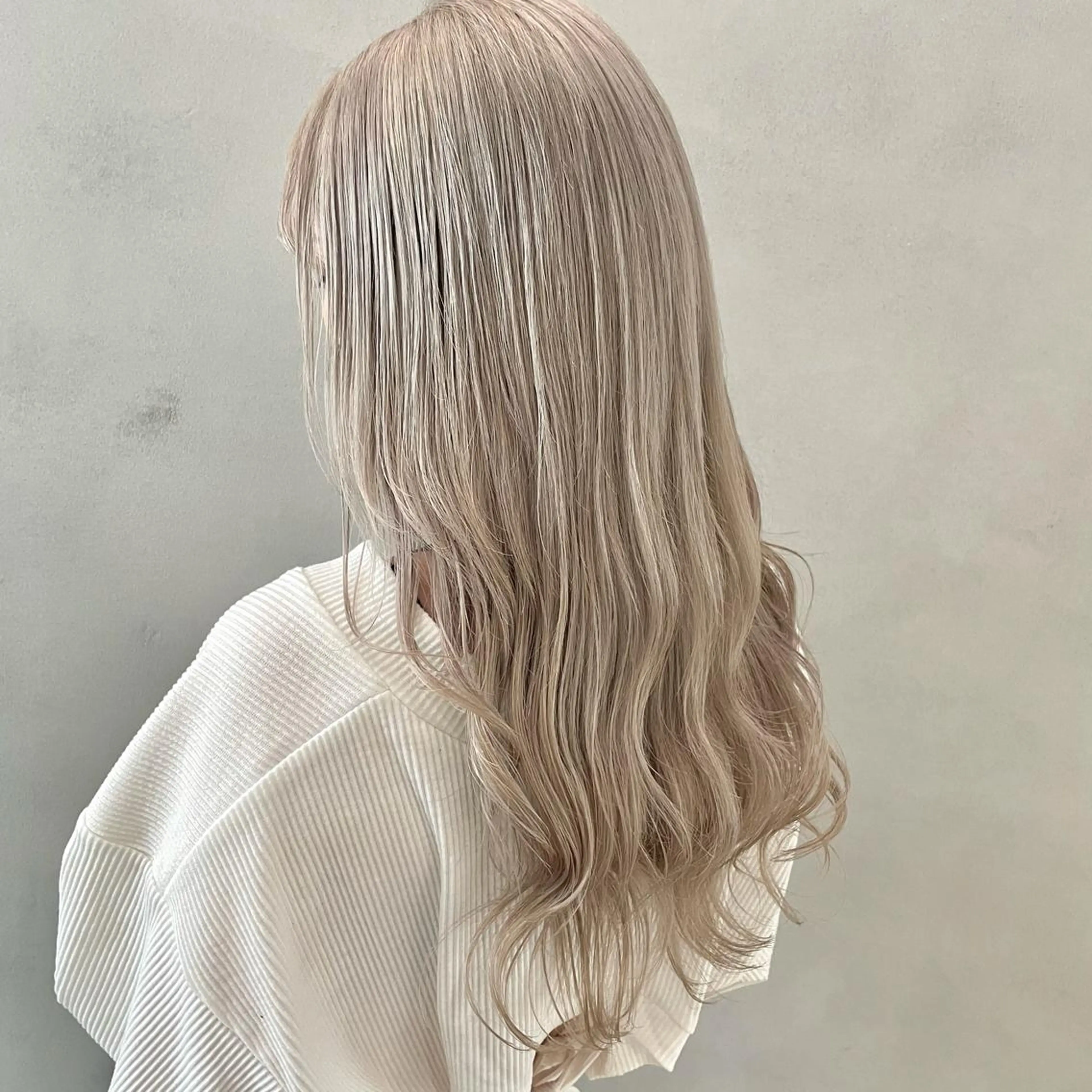 ロング カラー ハイトーンカラー ヘアカラー トリートメント MiL所属・✨ハイトーン✨ 濱田知孝のヘアスタイル