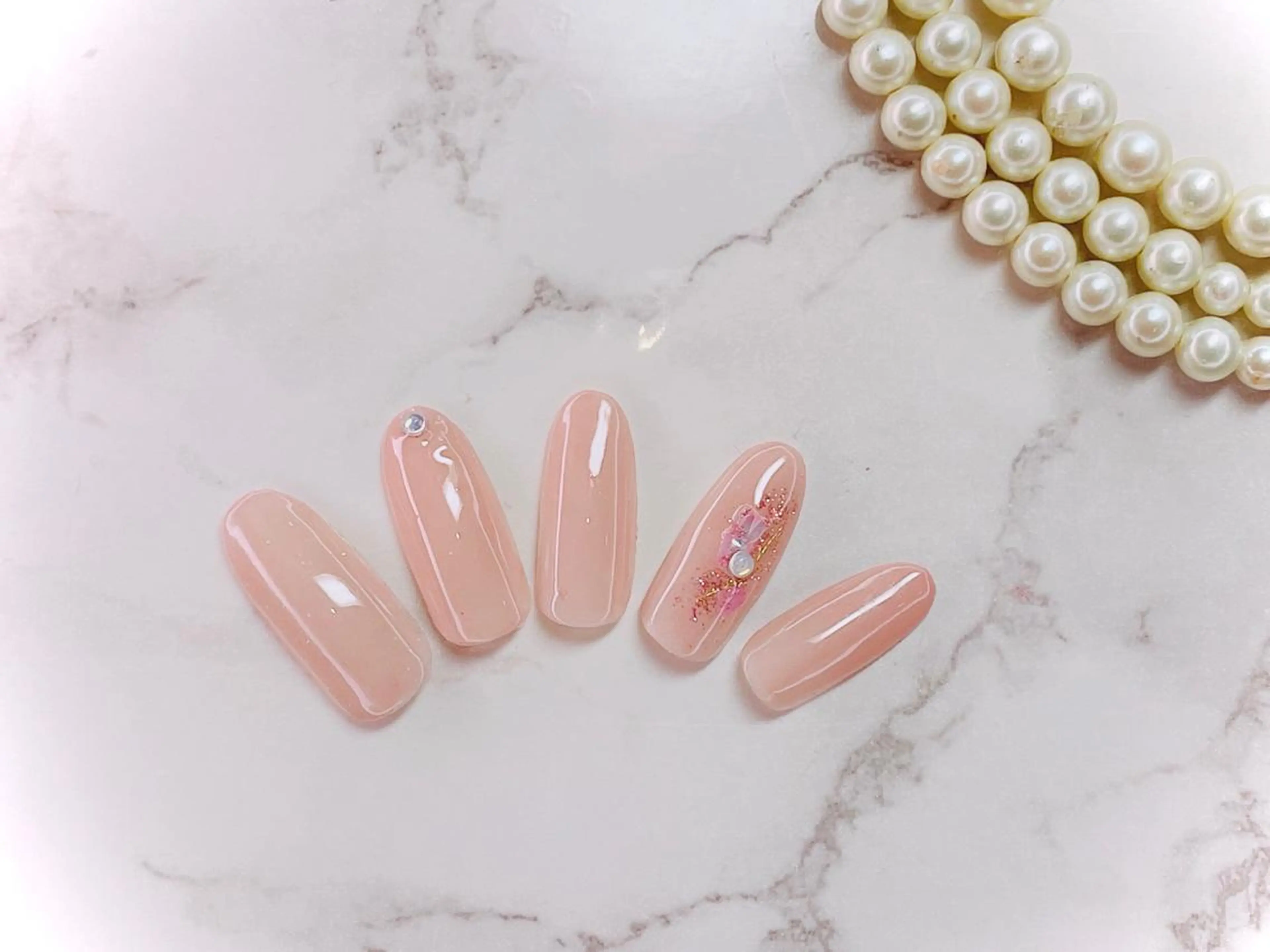 ネイル シンプルネイル SINCERELY シンシアリー🌈のネイルデザイン