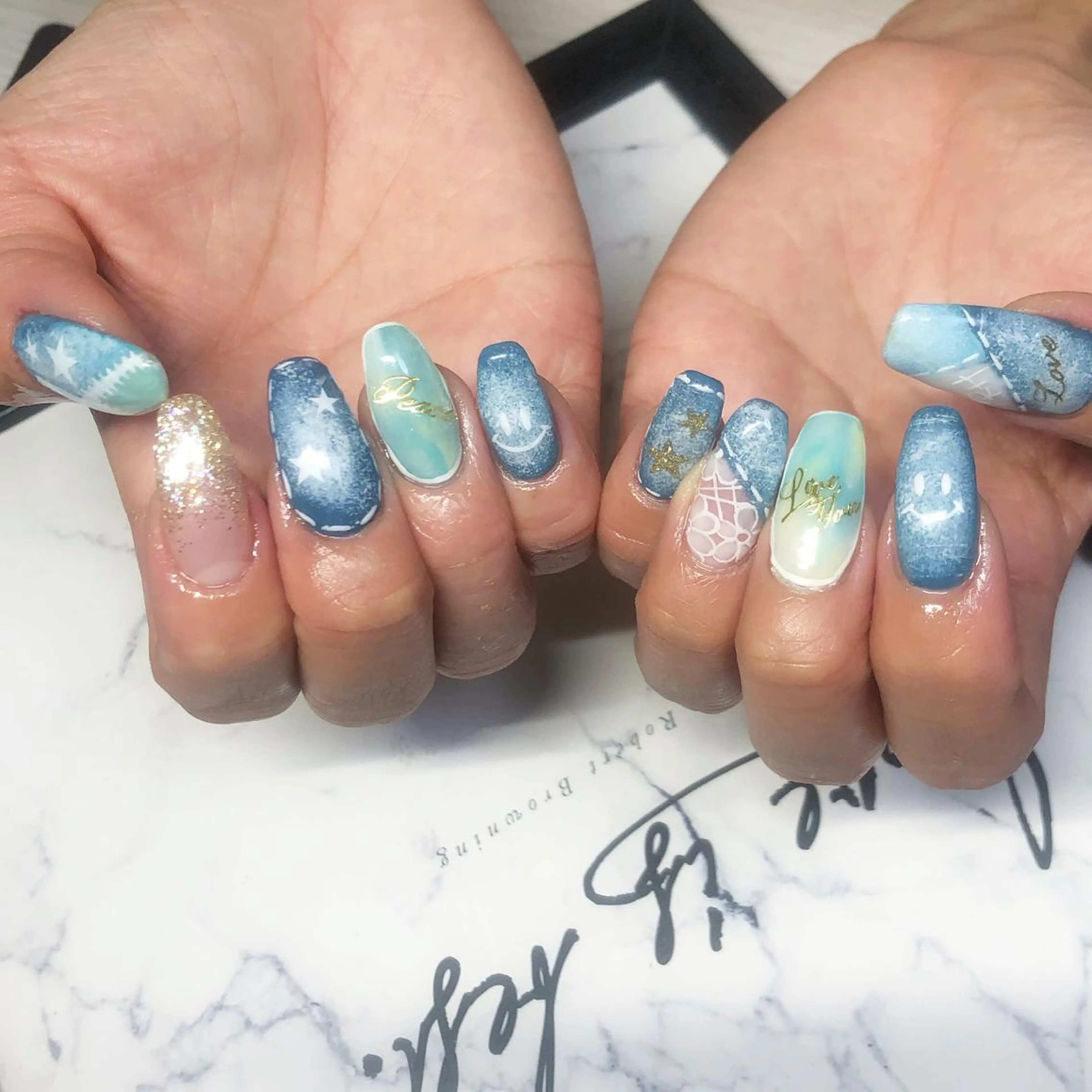 ロング ネイル ロング アートネイル フラワーネイル ロングネイル ëmma nail_ by chulaのネイルデザイン