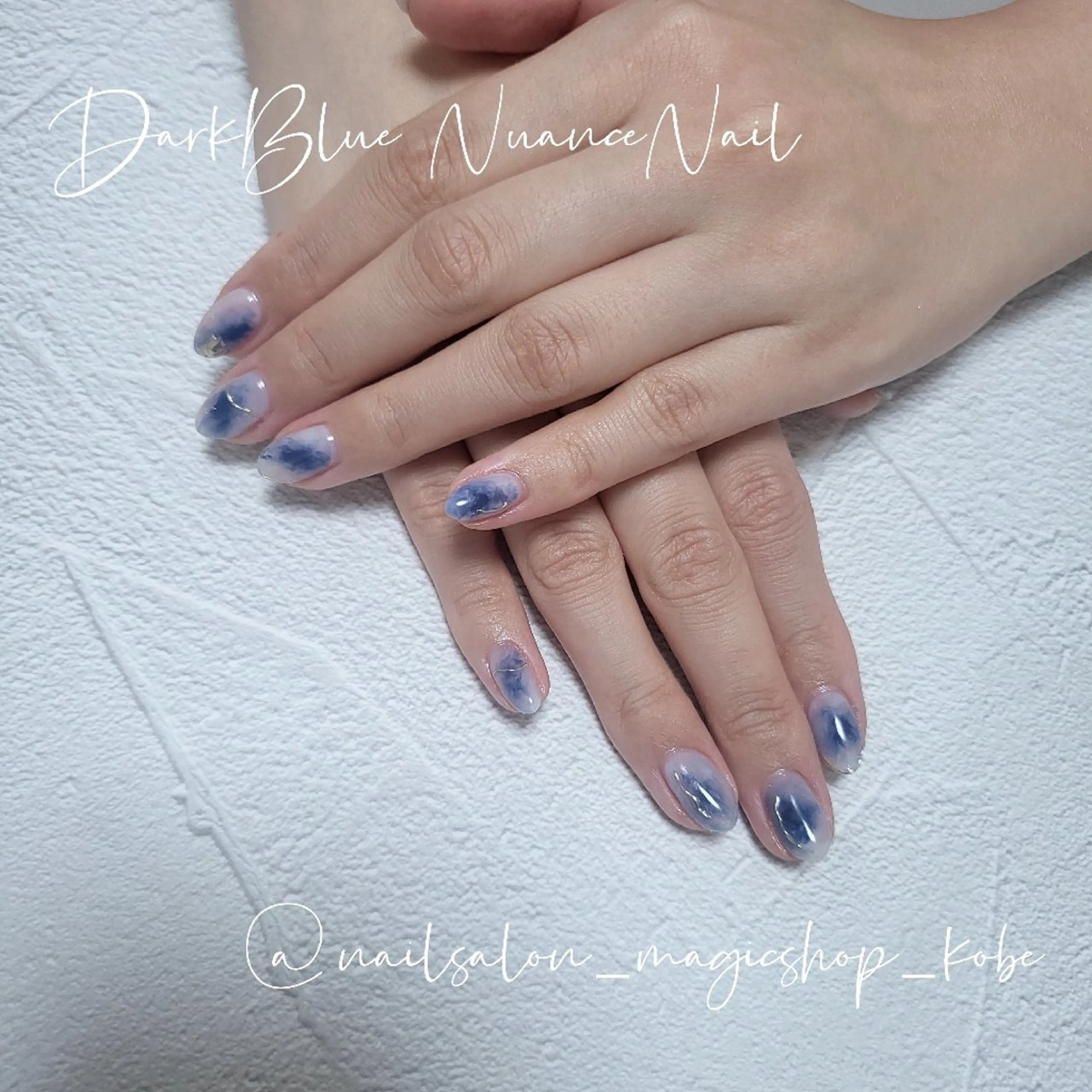 ネイル ジェルネイル ゴールド ミラーネイル ネイビー ニュアンスネイル ハンドネイル Nailsalon MagicShopのネイルデザイン