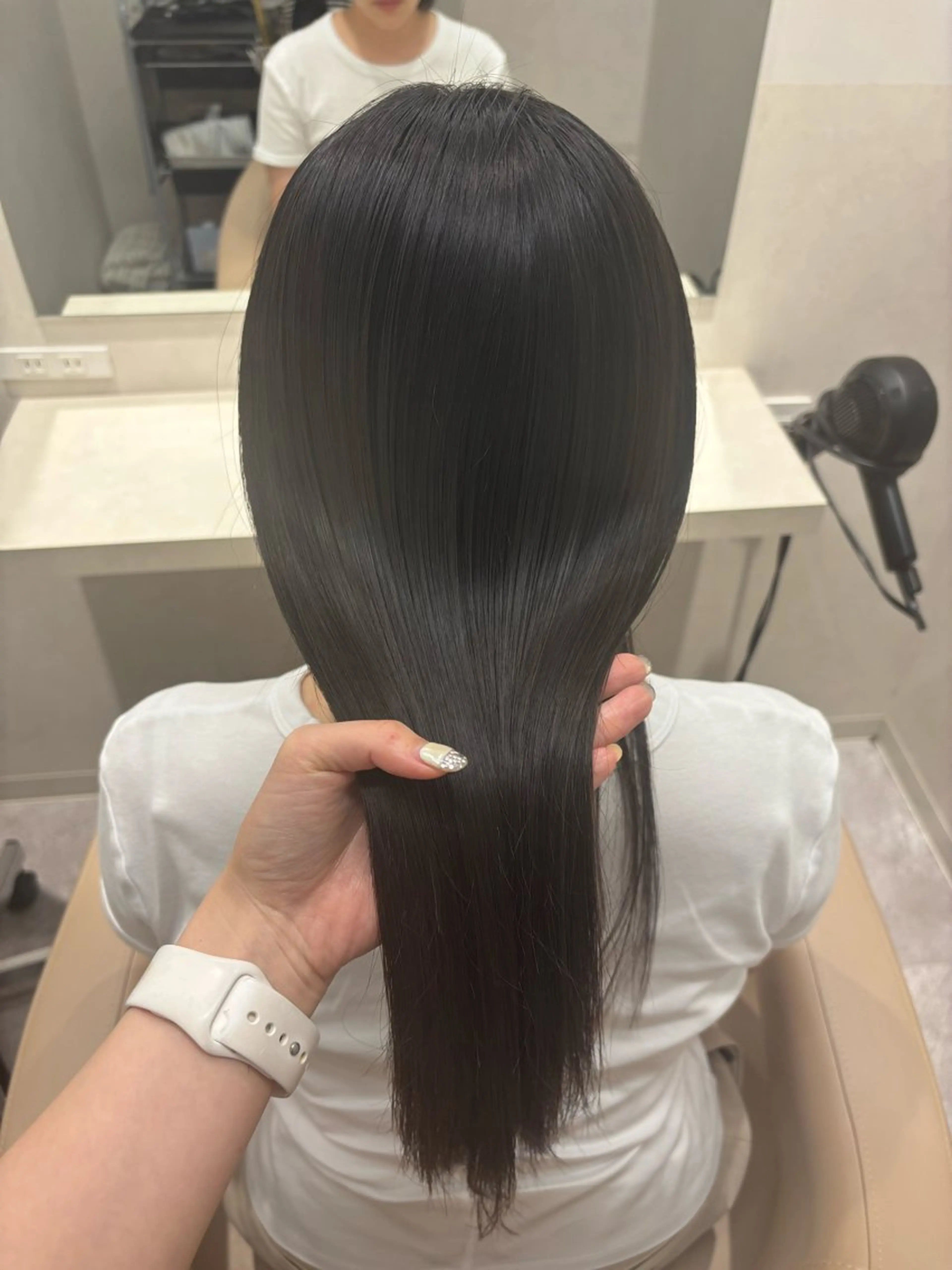 セミロング カラー パーマ ヘアアレンジ ヘアカラー トリートメント ヘッドスパ ヘアセット 押切 響　のヘアスタイル