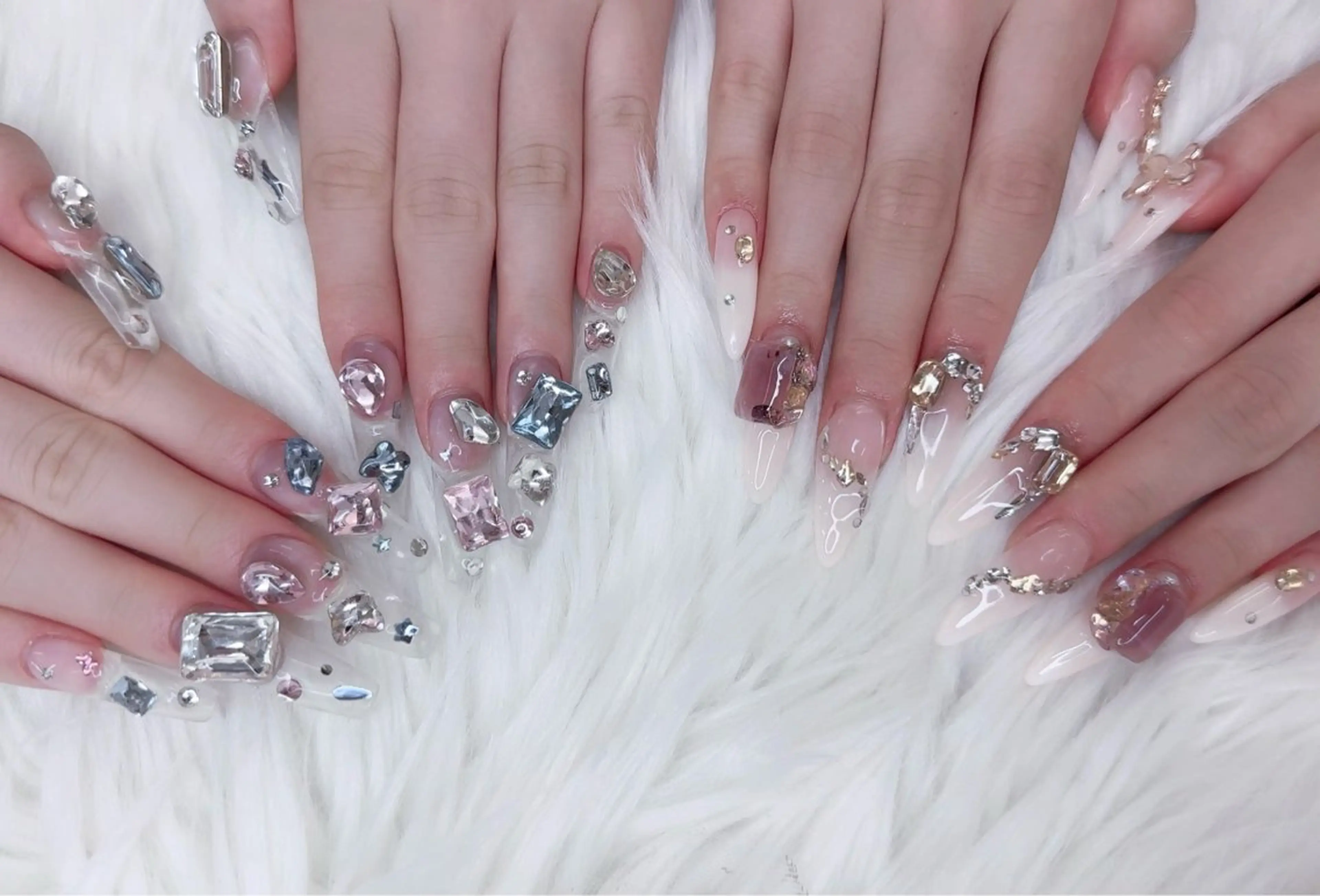 ネイル R salonのネイルデザイン