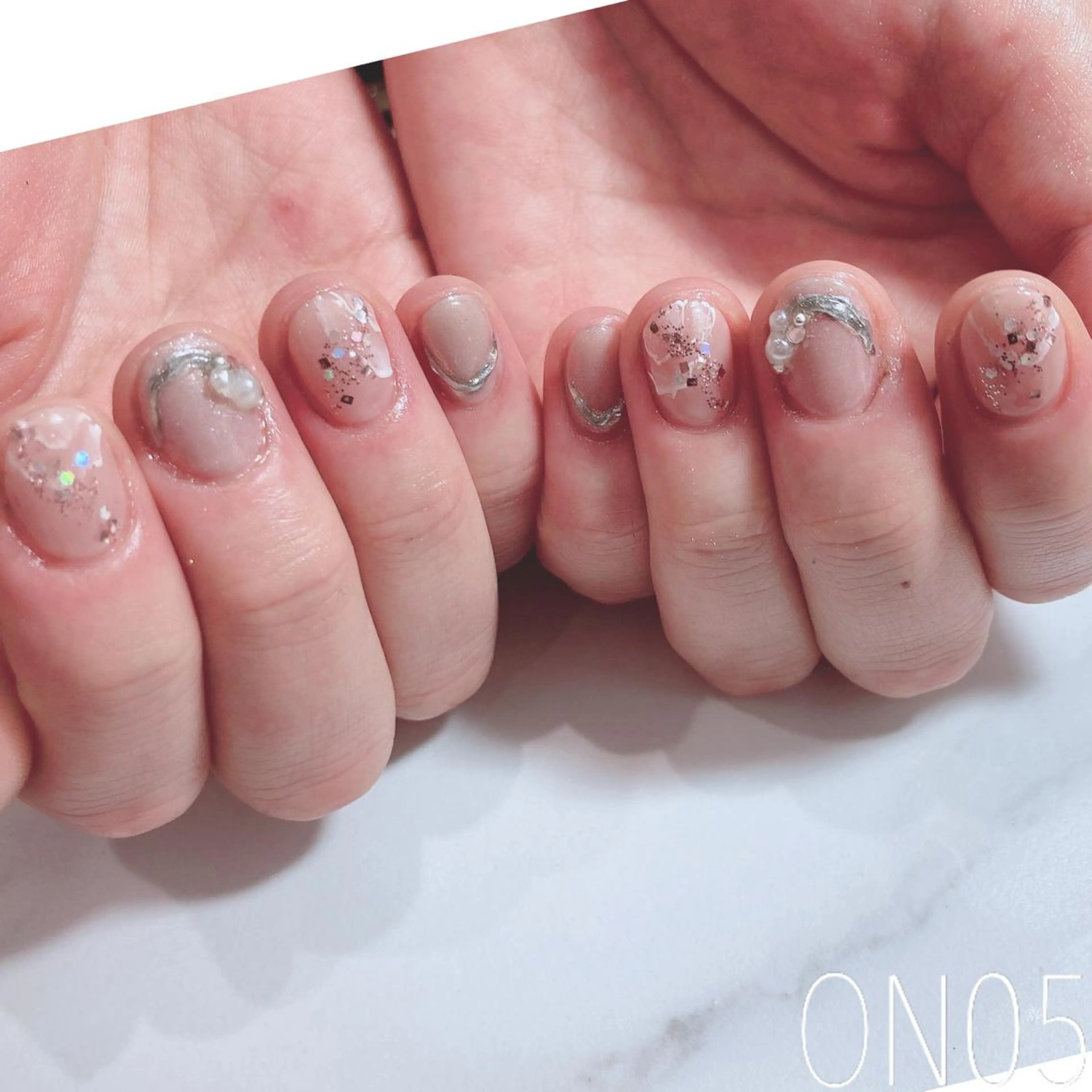 ネイル 園 寛子 （ネイリスト）のネイルデザイン