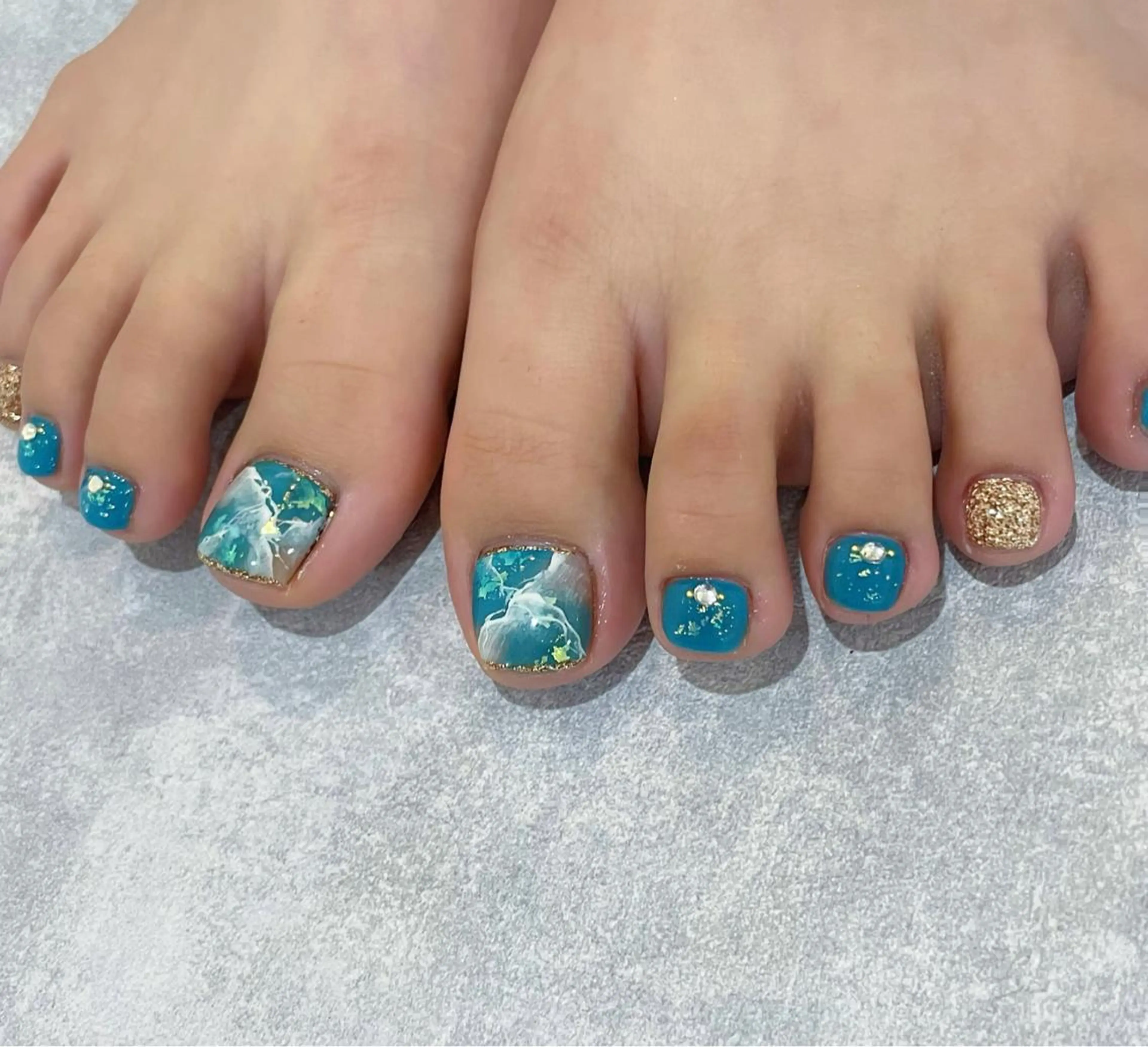 ネイル フットネイル Rediant Salonのネイルデザイン