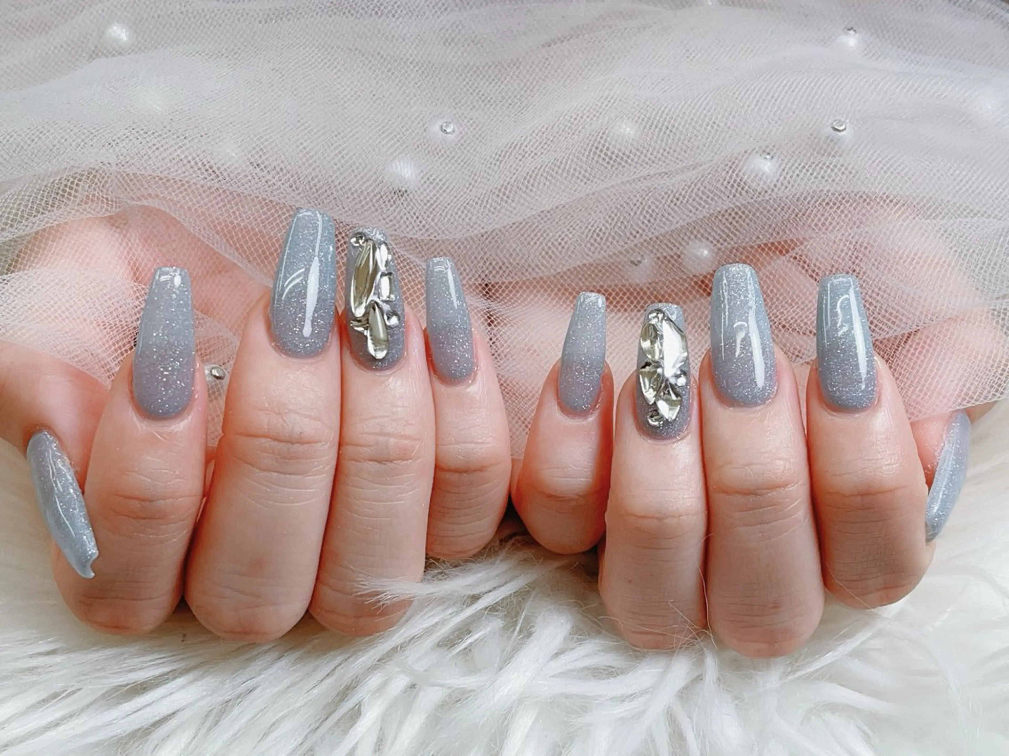 メンズ ネイル メンズ韓国風 アートネイル フレンチネイル ジェルネイル キラキラネイル ハンドネイル Bloom スカルプ専門店のネイルデザイン