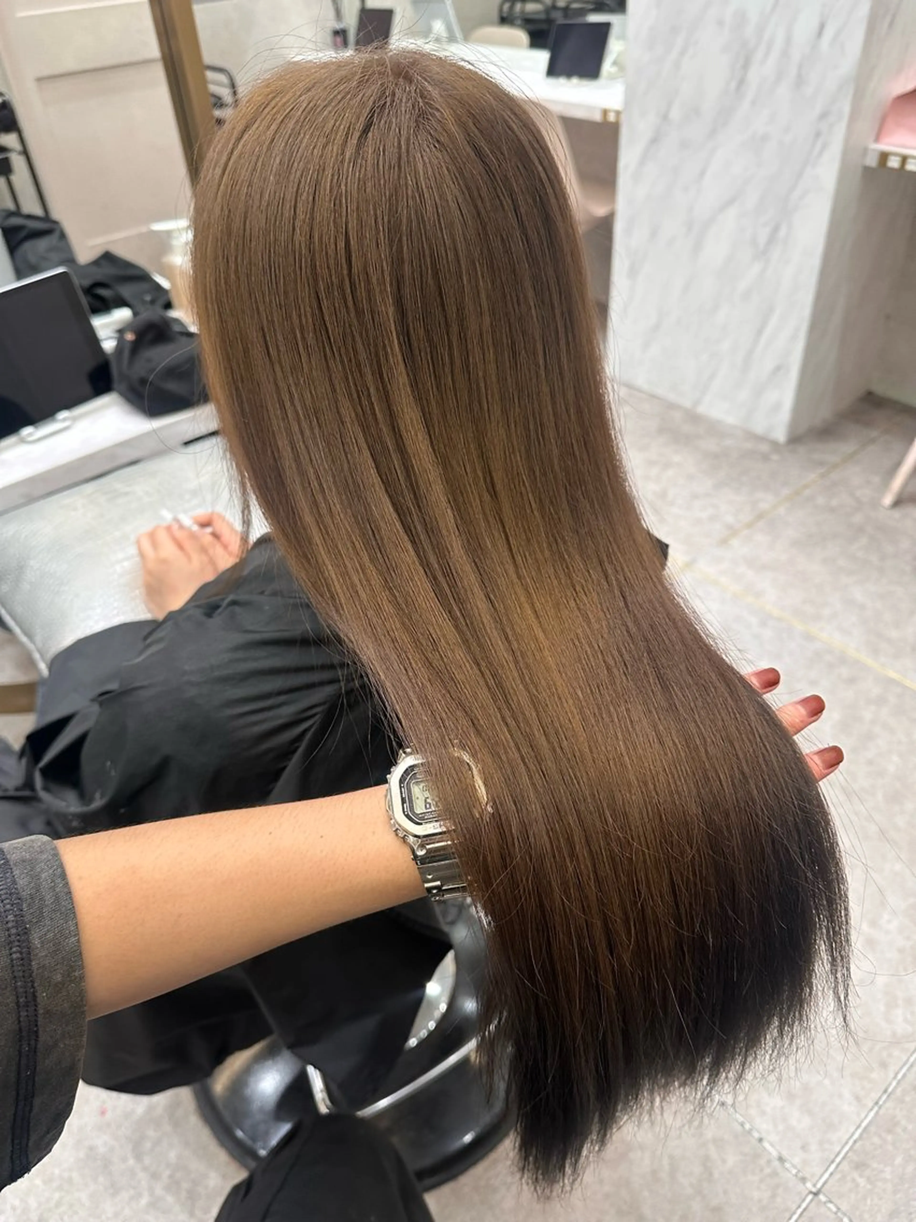 セミロング カラー ヘアアレンジ ヘアカラー トリートメント yuuto🌈 冬の透け感カラーのヘアスタイル