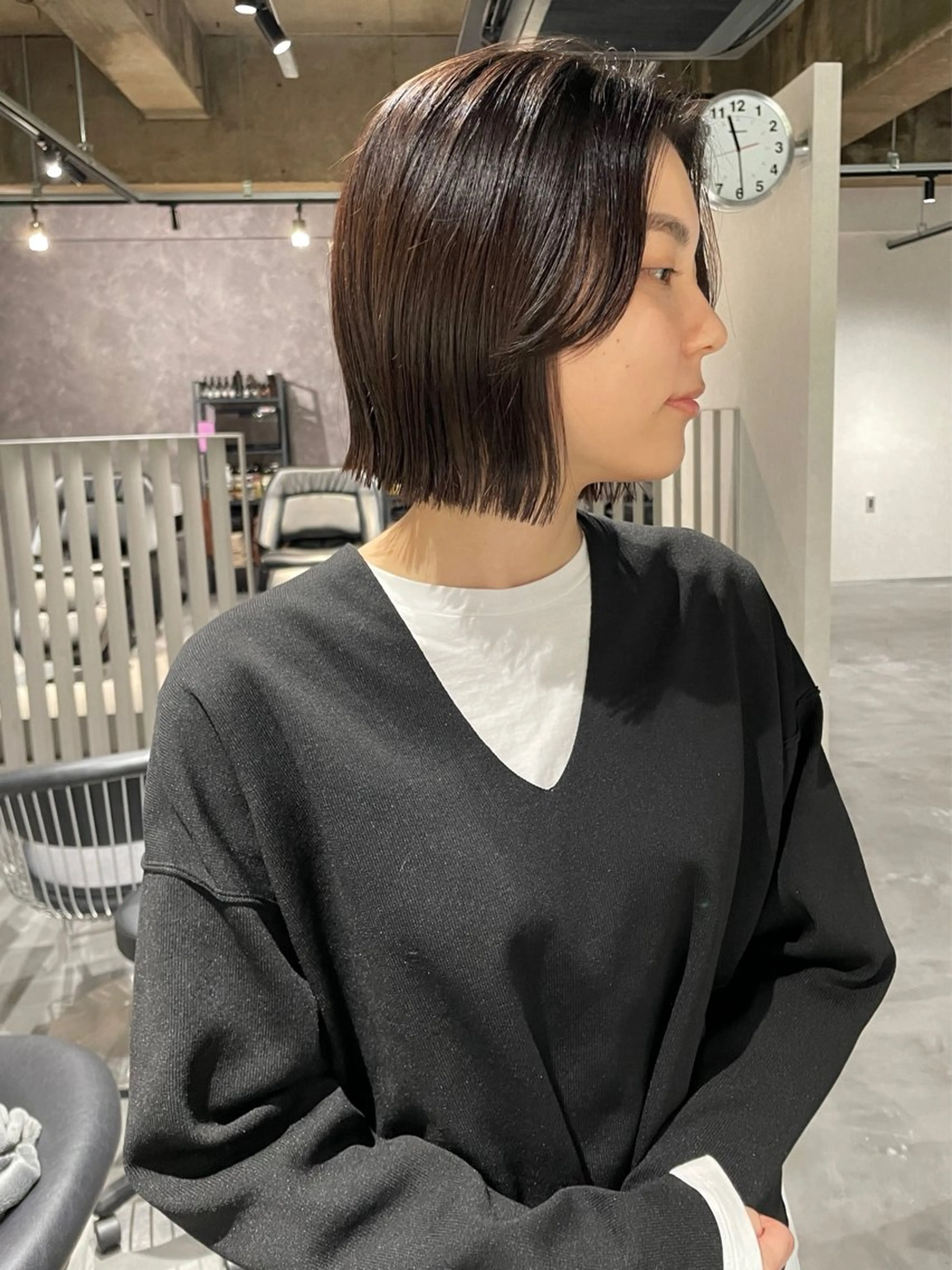 ショート ofF élua所属・🌵ボブ/切りっぱな し/ショート藤長芽生のヘアスタイル