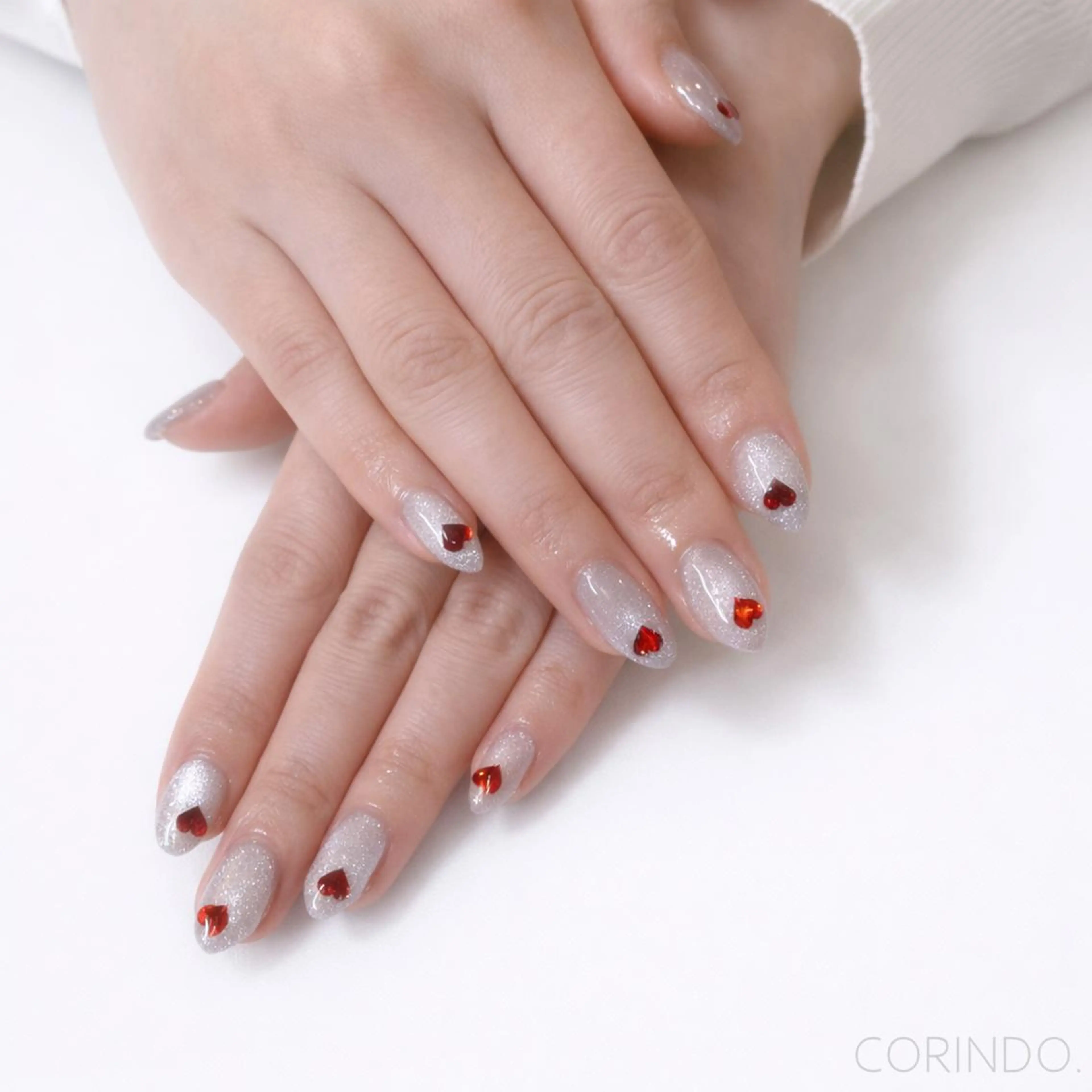 ネイル ハート 赤色 ホワイト ハンドネイル 🌸PC診断×ネイル 垢抜け専門 SARAのネイルデザイン