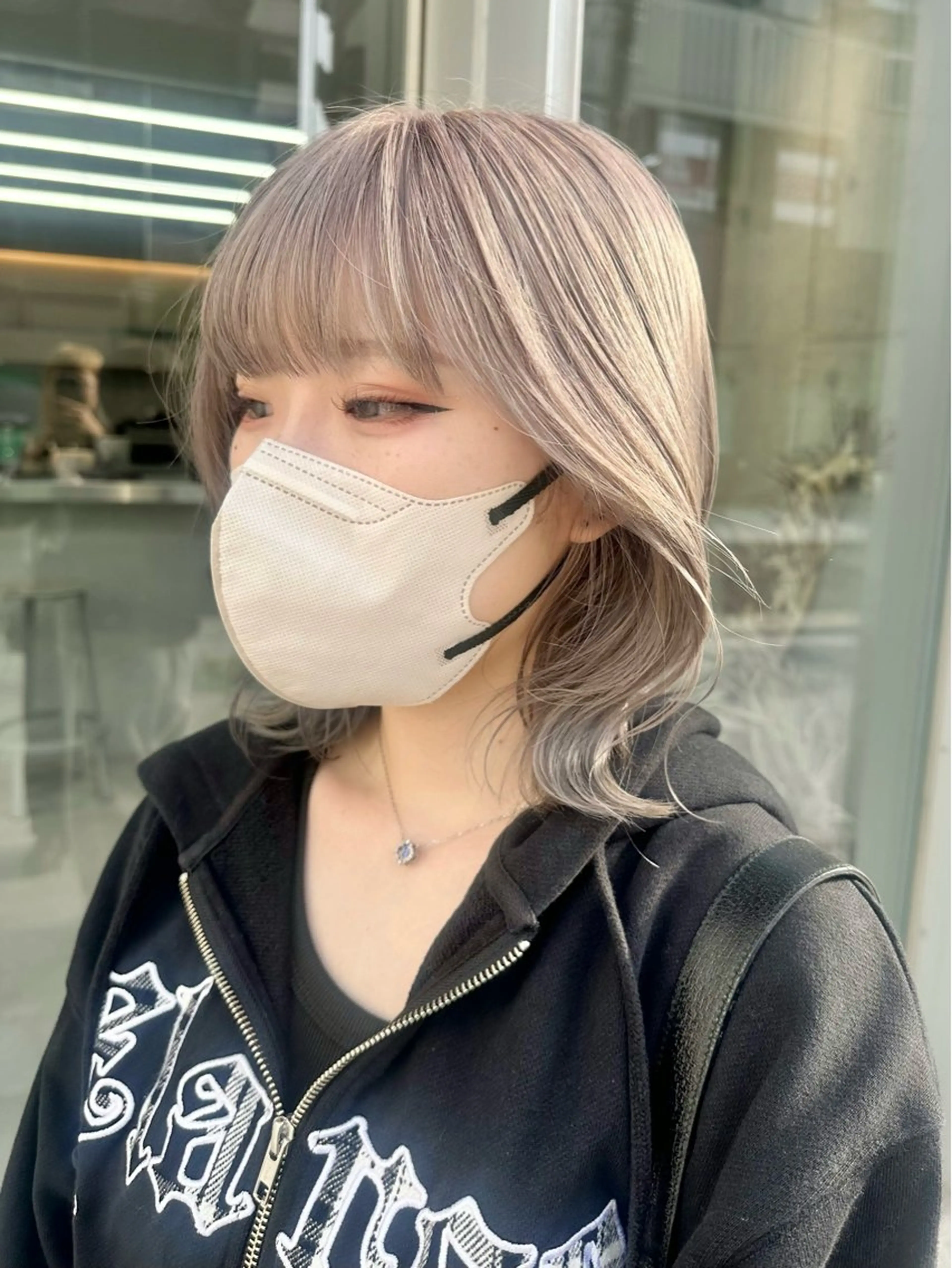 ミディアム カット ヘアカラー 大塚 夏生のヘアスタイル