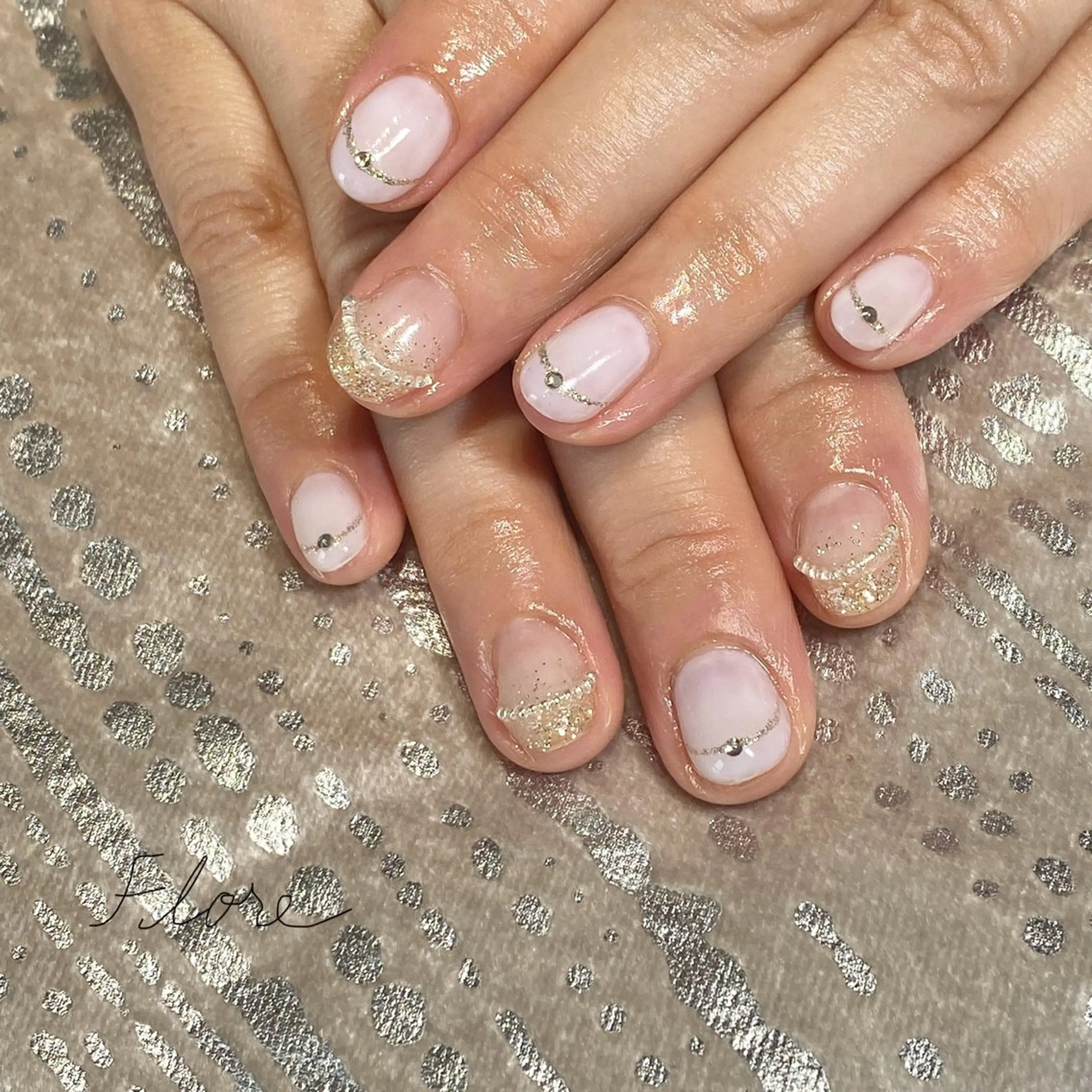 ネイル Flore (フロール)の眉毛・アイブロウイメージ