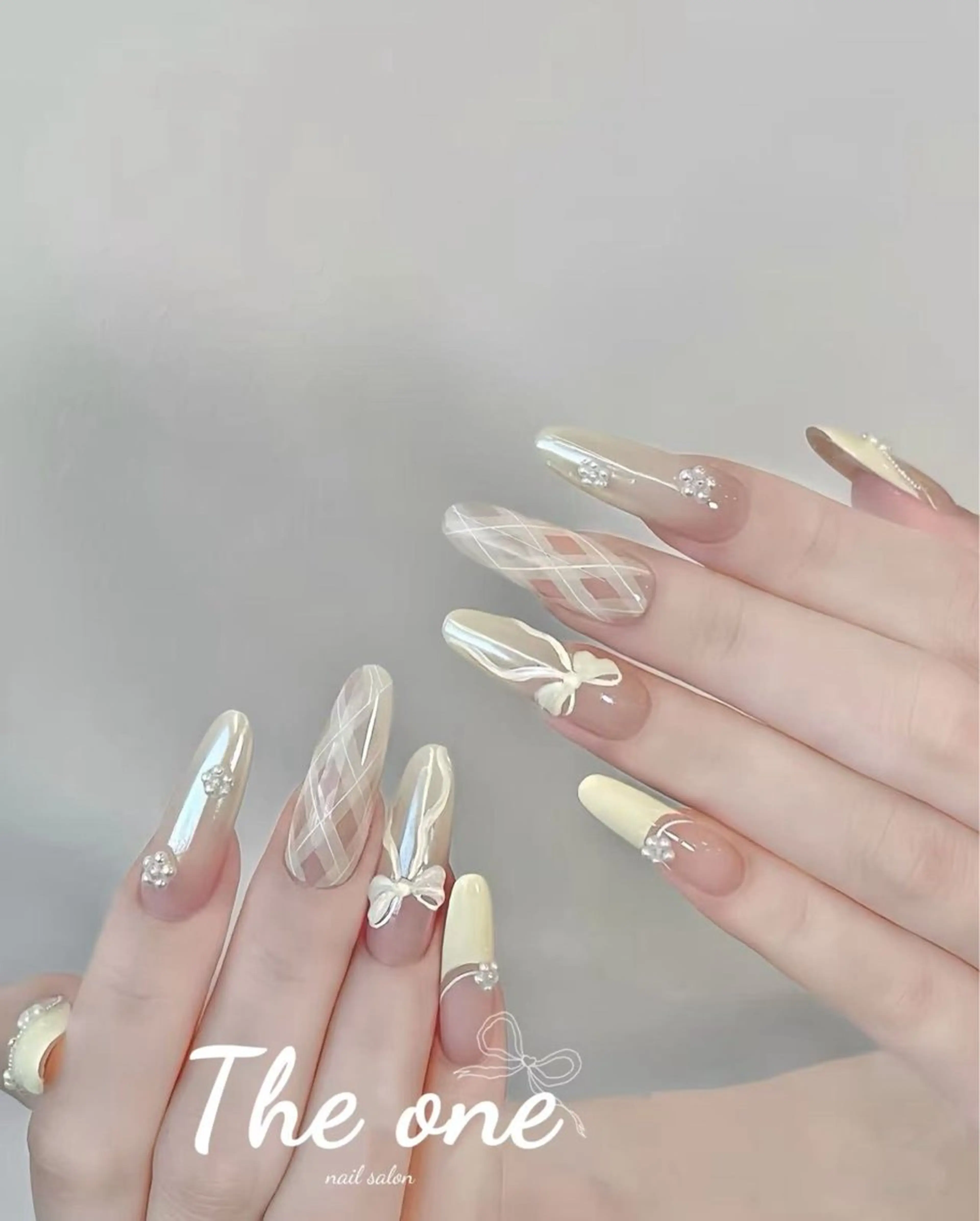 ネイル Theone栄店 赤松のネイルデザイン