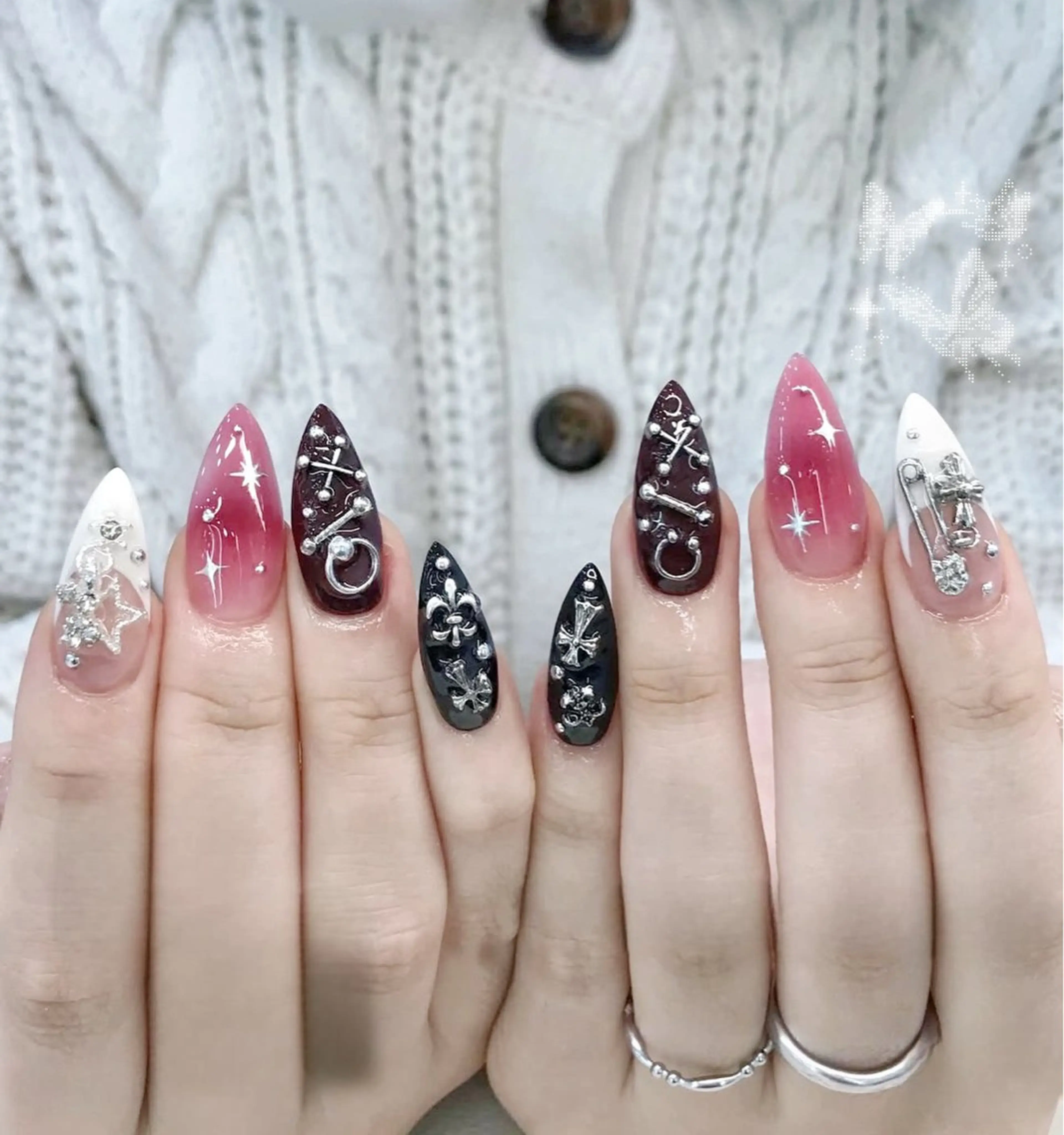 ネイル ボルドー チークネイル 成人式 フレンチネイル グラデーション ハンドネイル Lina nail所属・Luna 池袋のネイルデザイン