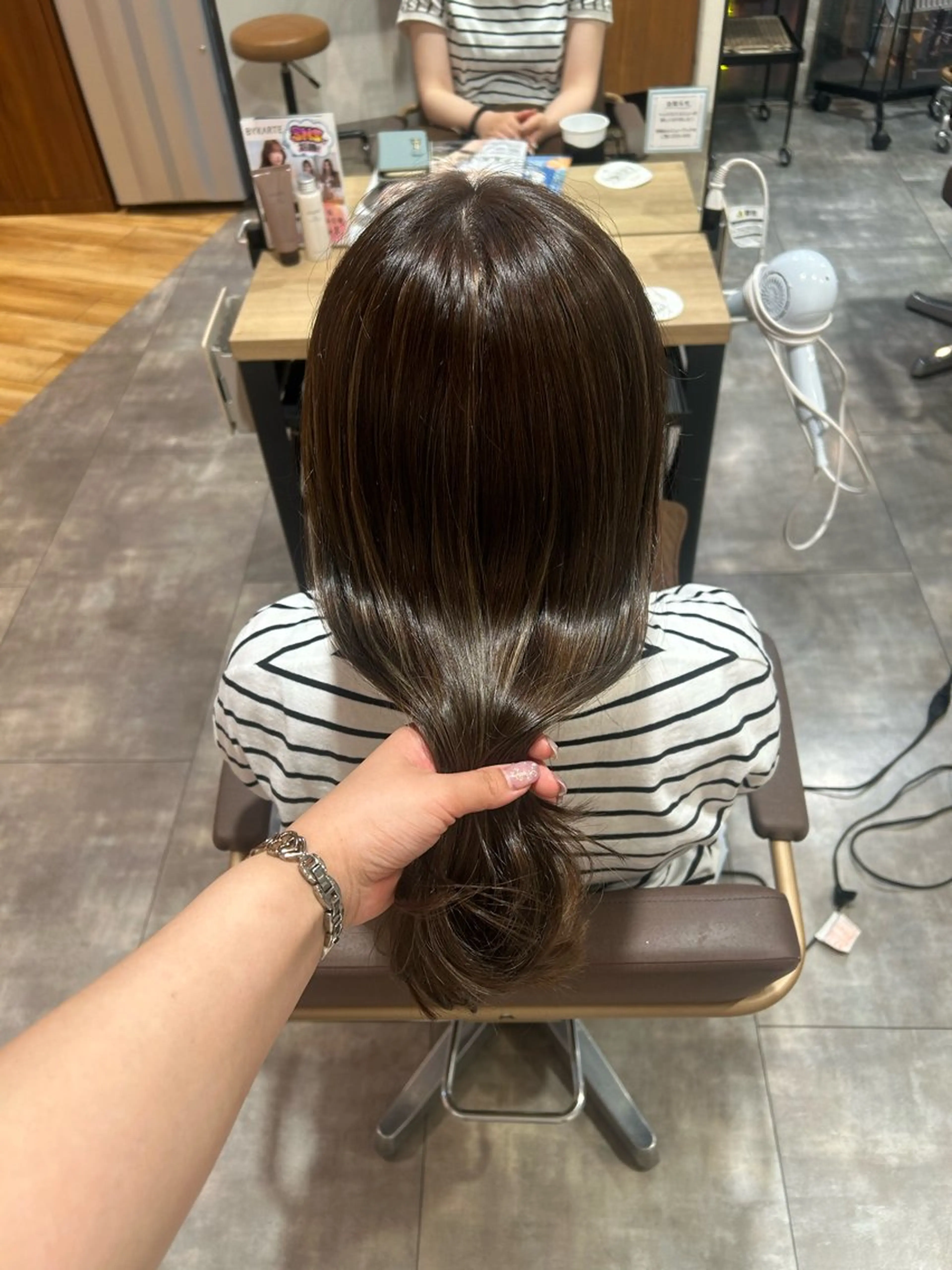 [🍒ツヤサラ髪にしたい方におすすめ] カット + ストレートパーマ + トリートメントの写真