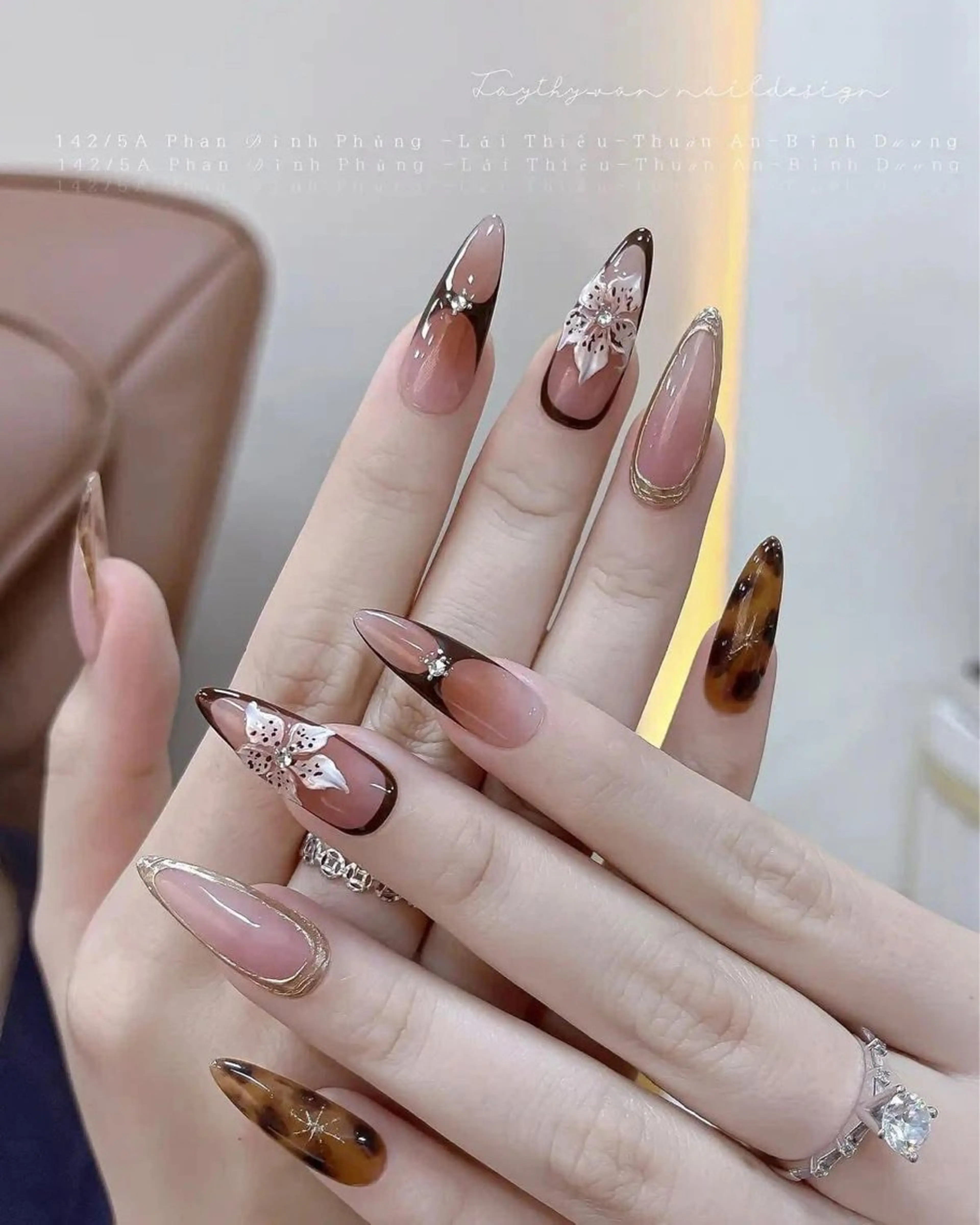 ネイル ハンドネイル ハンドケア Daisy Nailsのネイルデザイン