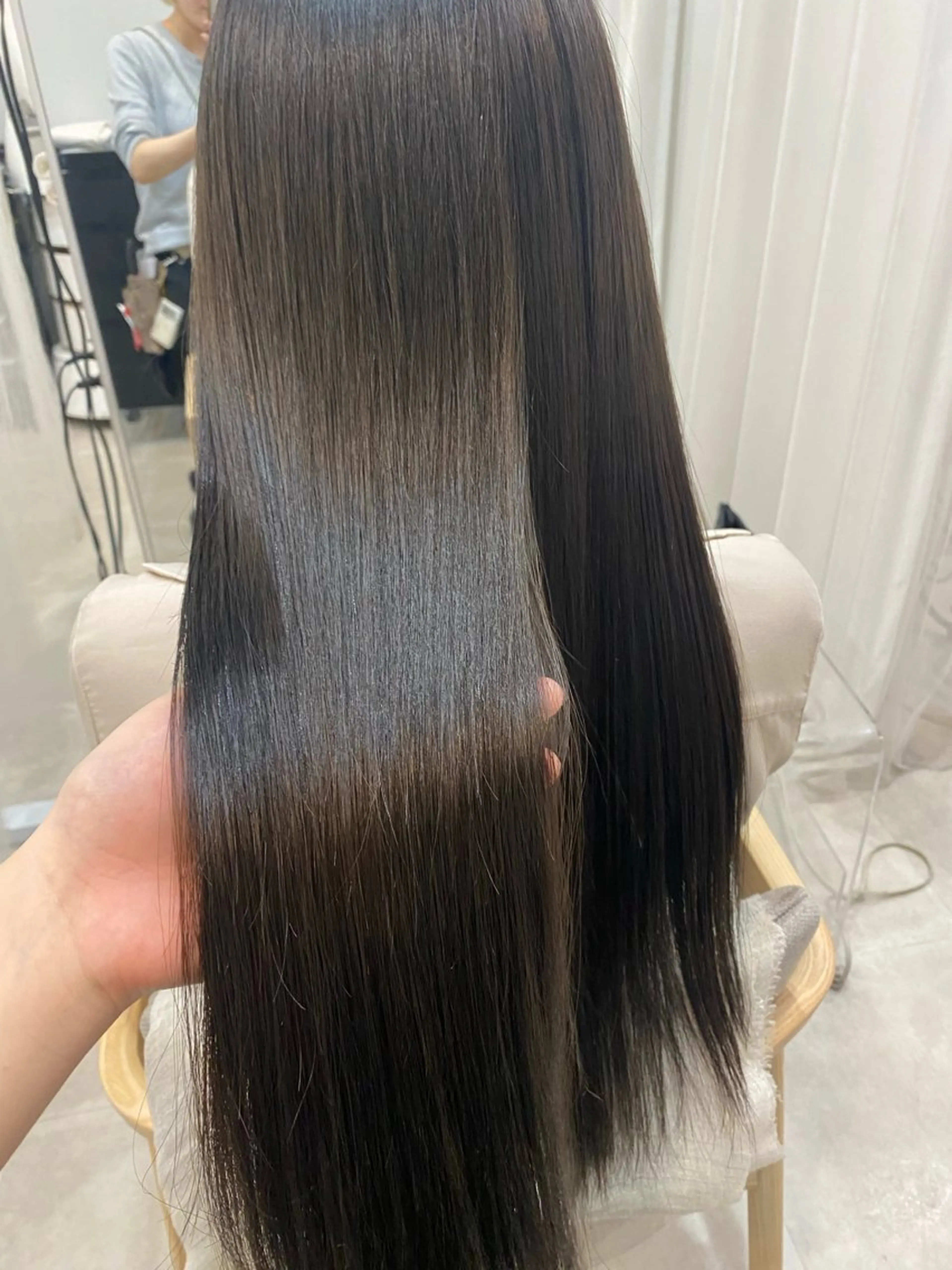 カラー アッシュ ラベンダーカラー ラベンダーアッシュ 谷川 李奈のヘアスタイル