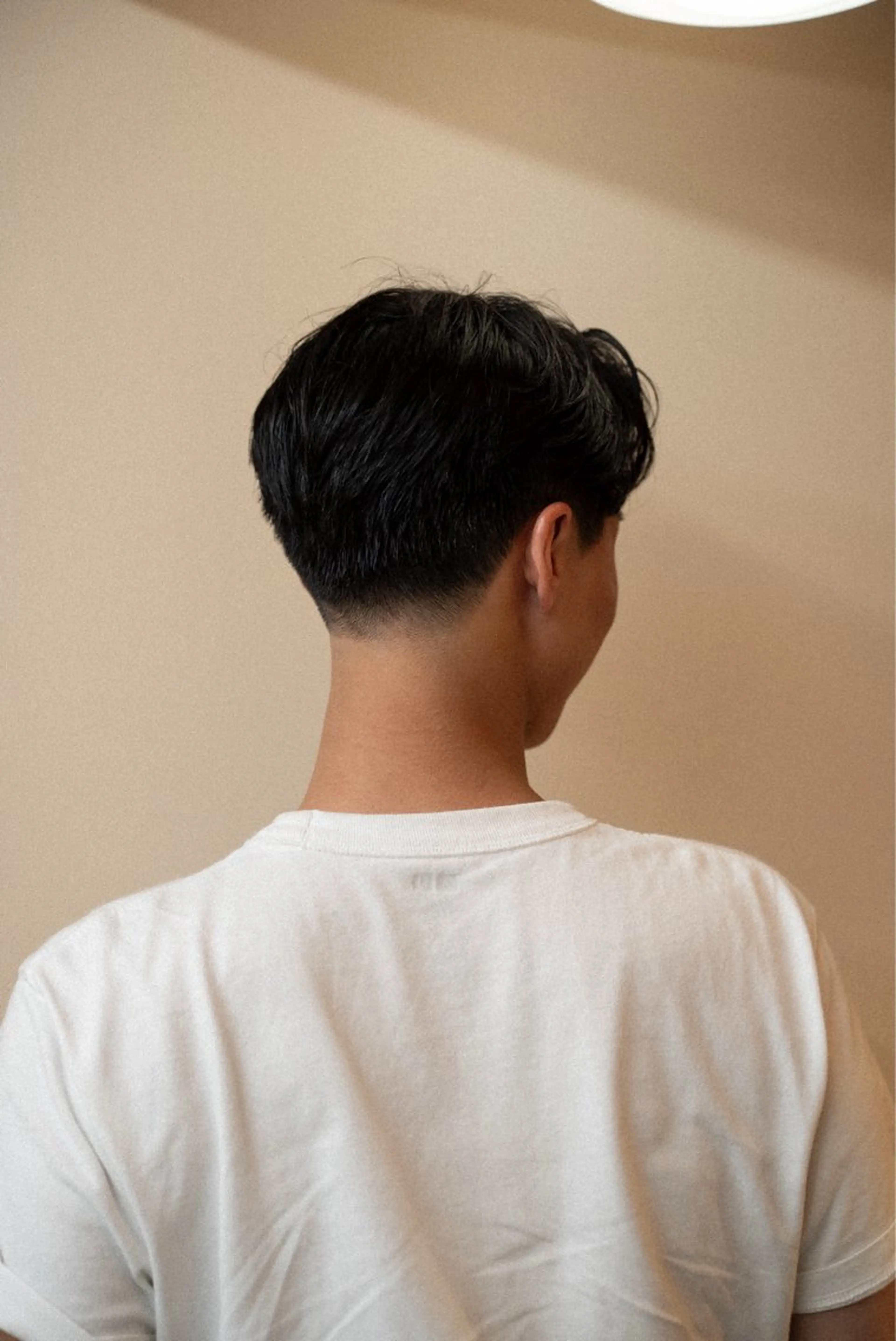 ショート カラー パーマ メンズ センターパート 刈り上げ 🔗メンズサロン🔗 Kieのヘアスタイル