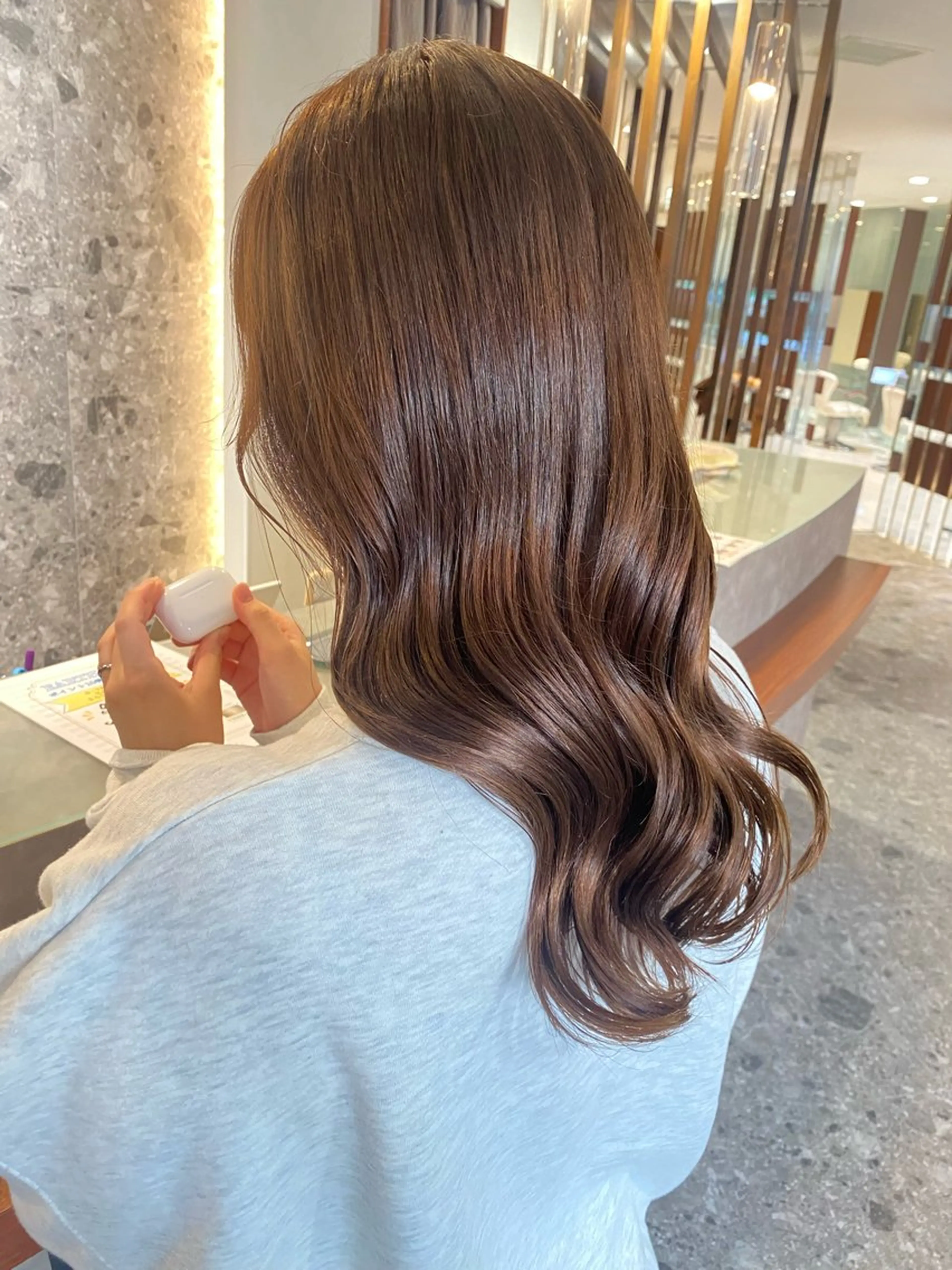 ロング カラー ブラウンカラー カット ヘアカラー トリートメント 関 真理菜のヘアスタイル