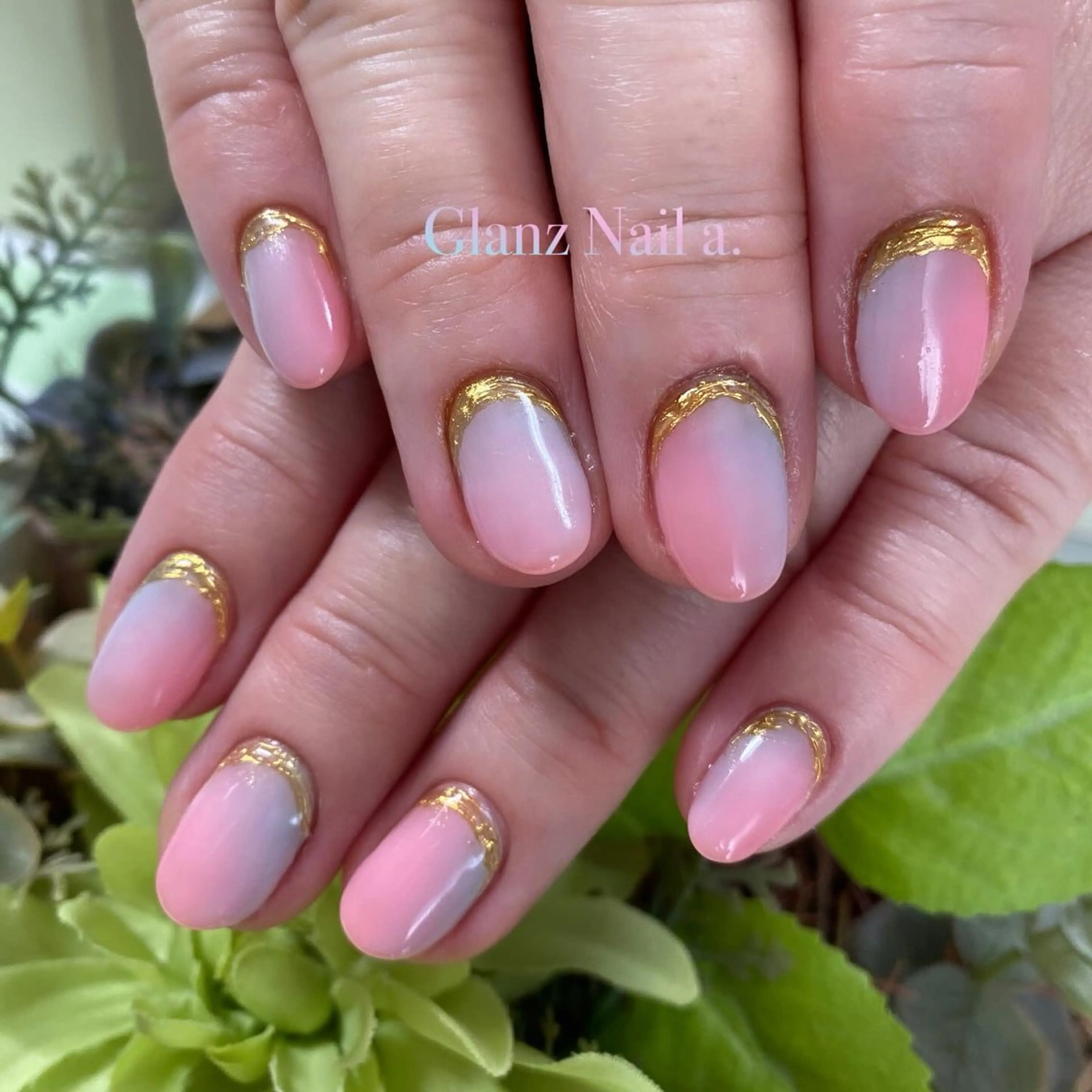 ネイル ゴールド 水色 ピンク 春ネイル Glanz  Nail aのネイルデザイン