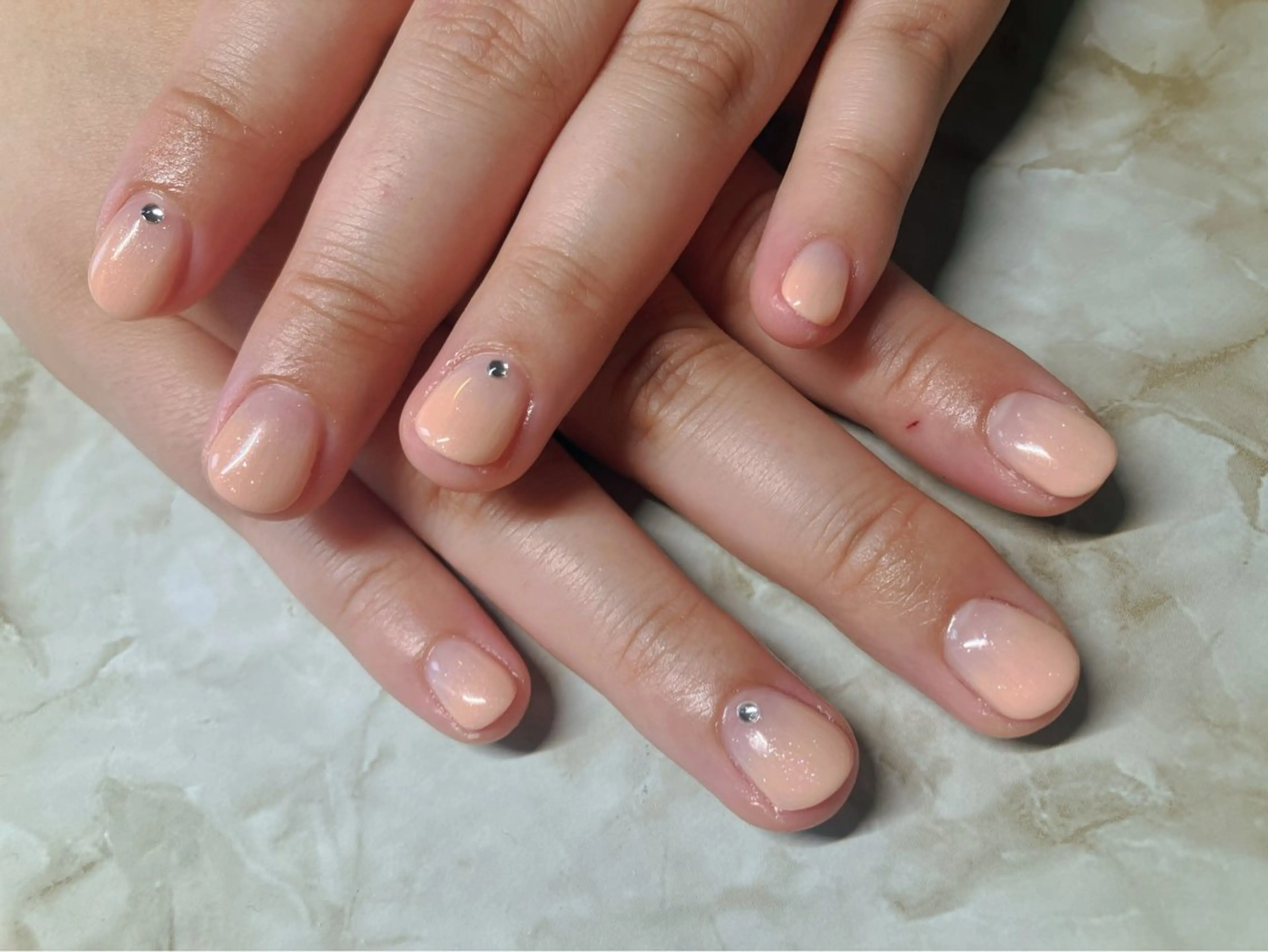 ネイル andulte MAIのネイルデザイン