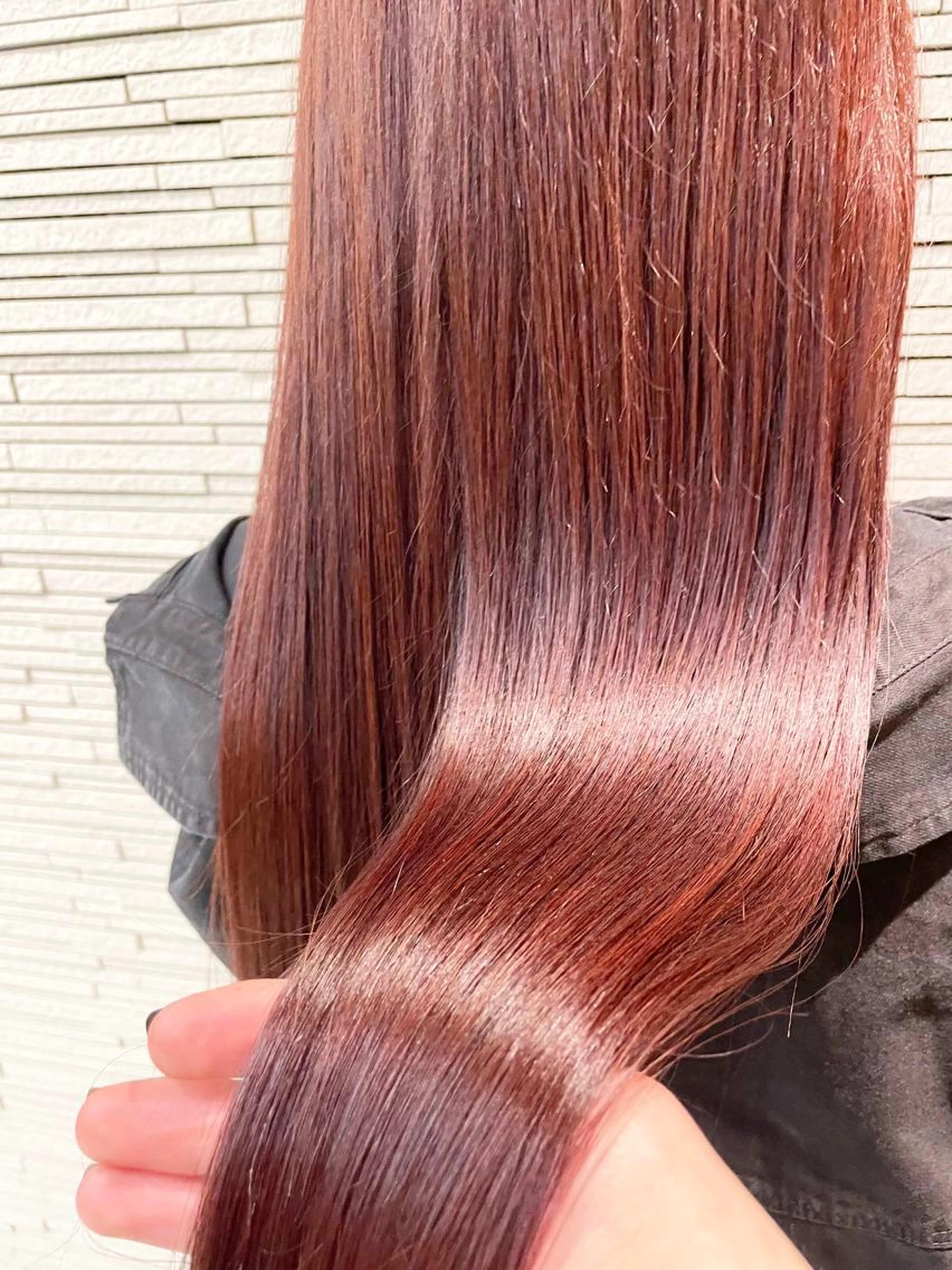 （当店大人気🌹）色持ち重視カラー＋ダメージケアトリートメント2️⃣4️⃣歳以下限定🔴　AVEDAの写真