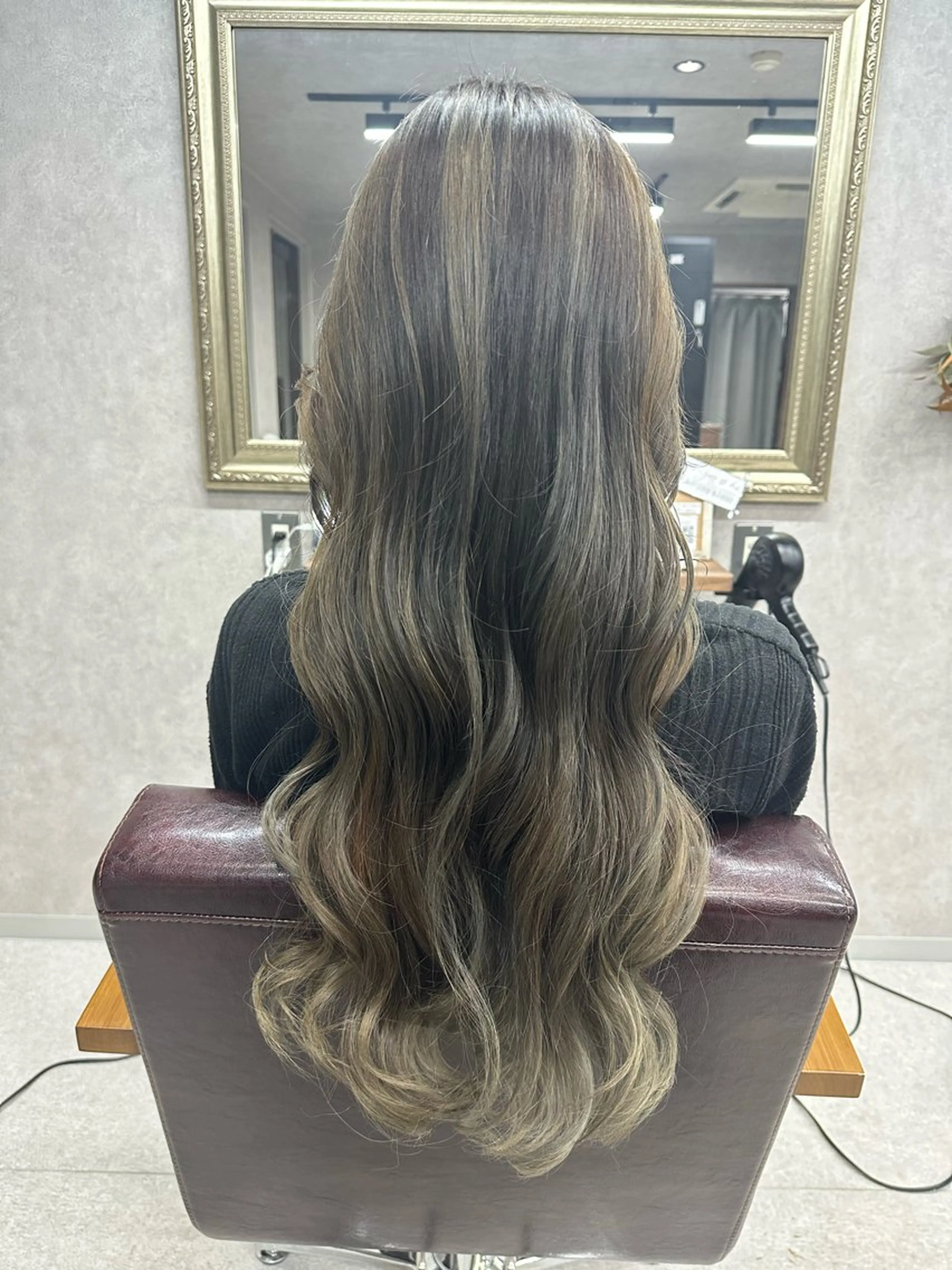 ロング カラー カット ヘアカラー トリートメント Lien 深井店のヘアスタイル