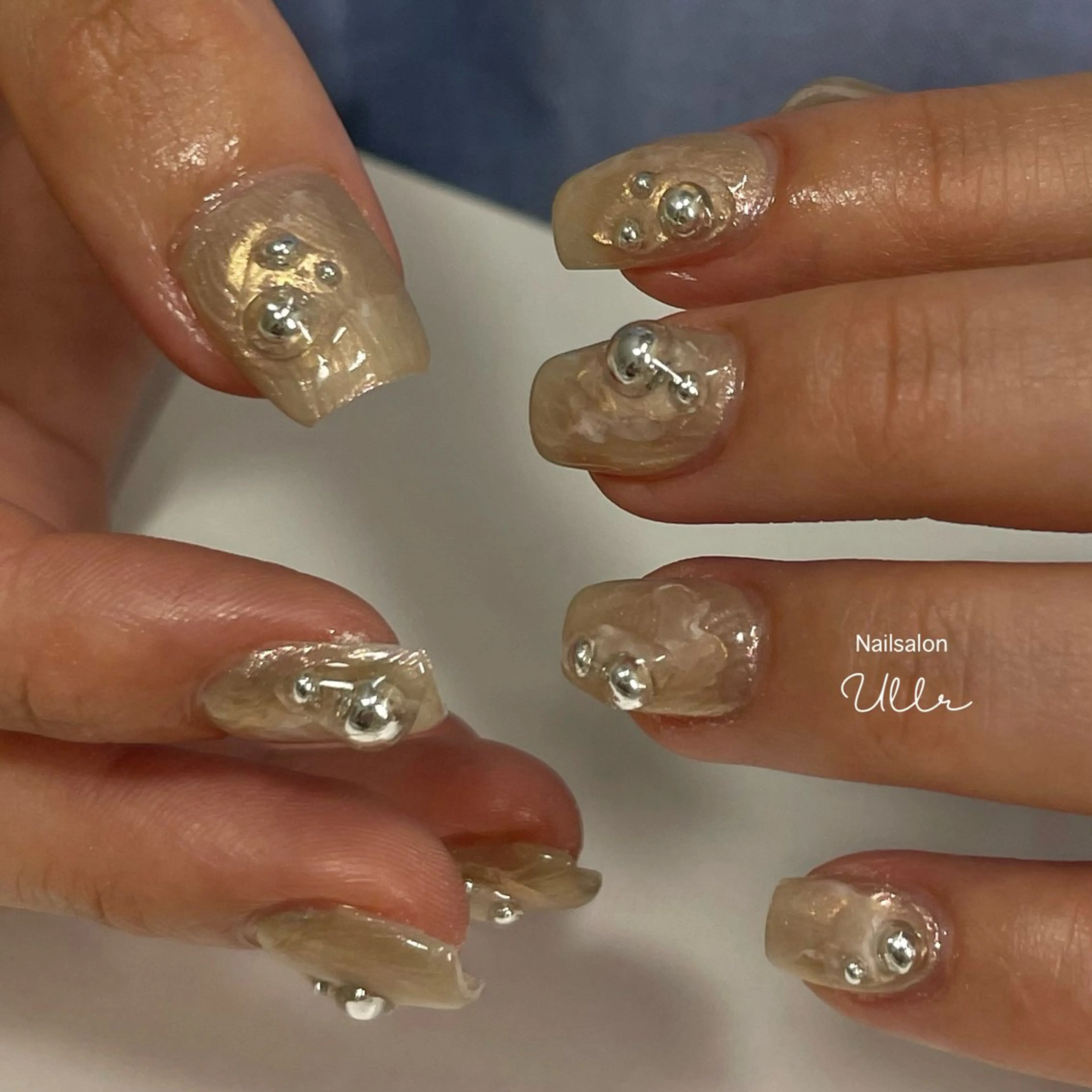 ネイル アートネイル マグネットネイル ニュアンスネイル ハンドネイル Nailsalon Ullr所属・Nailsalon Ullrのネイルデザイン