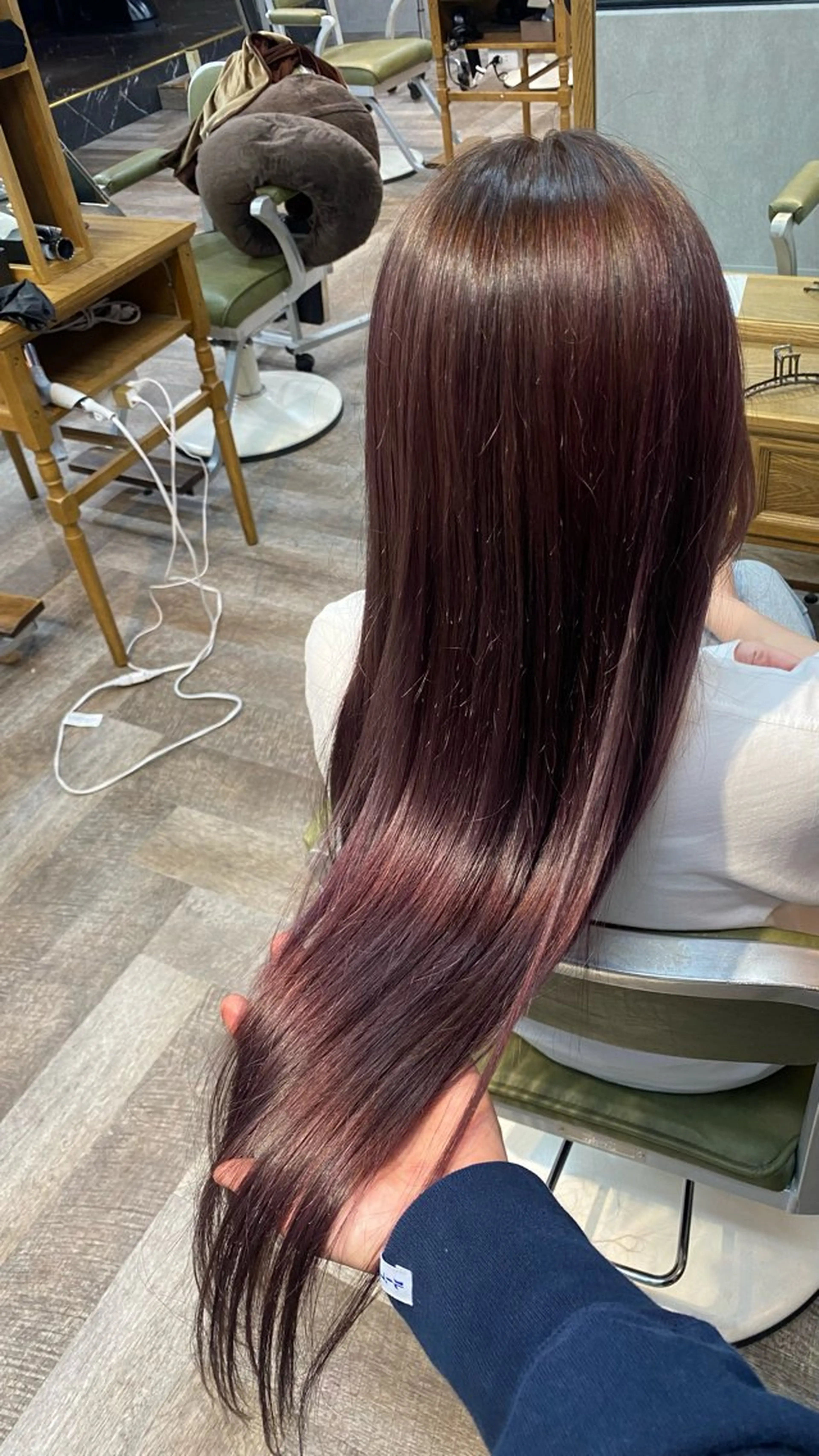 ロング カラー ブリーチ ダブルカラー ブリーチなしカラー ピンクカラー ヘアカラー 飯田 雷晟のヘアスタイル