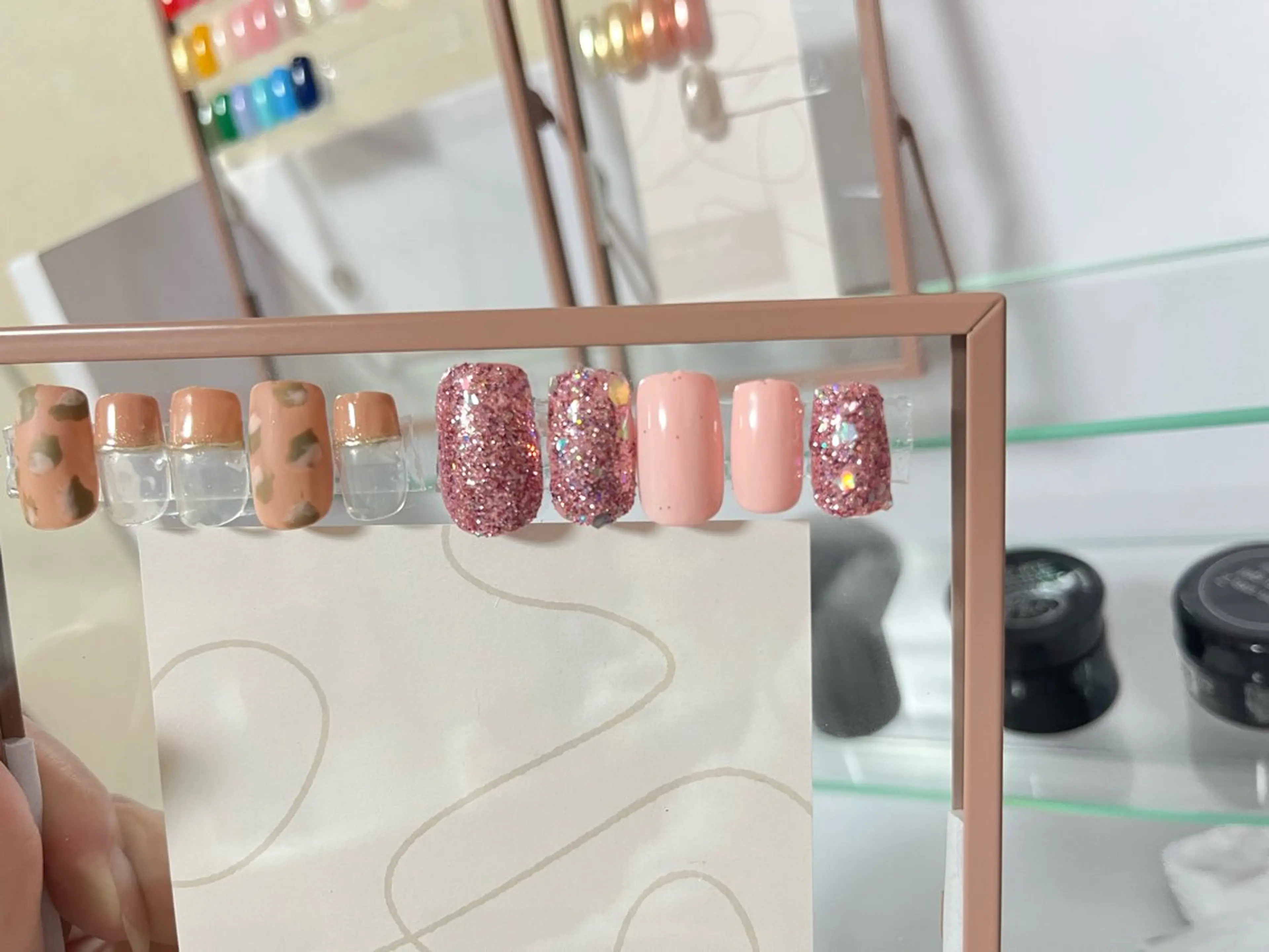 ネイル hohomi .のネイルデザイン