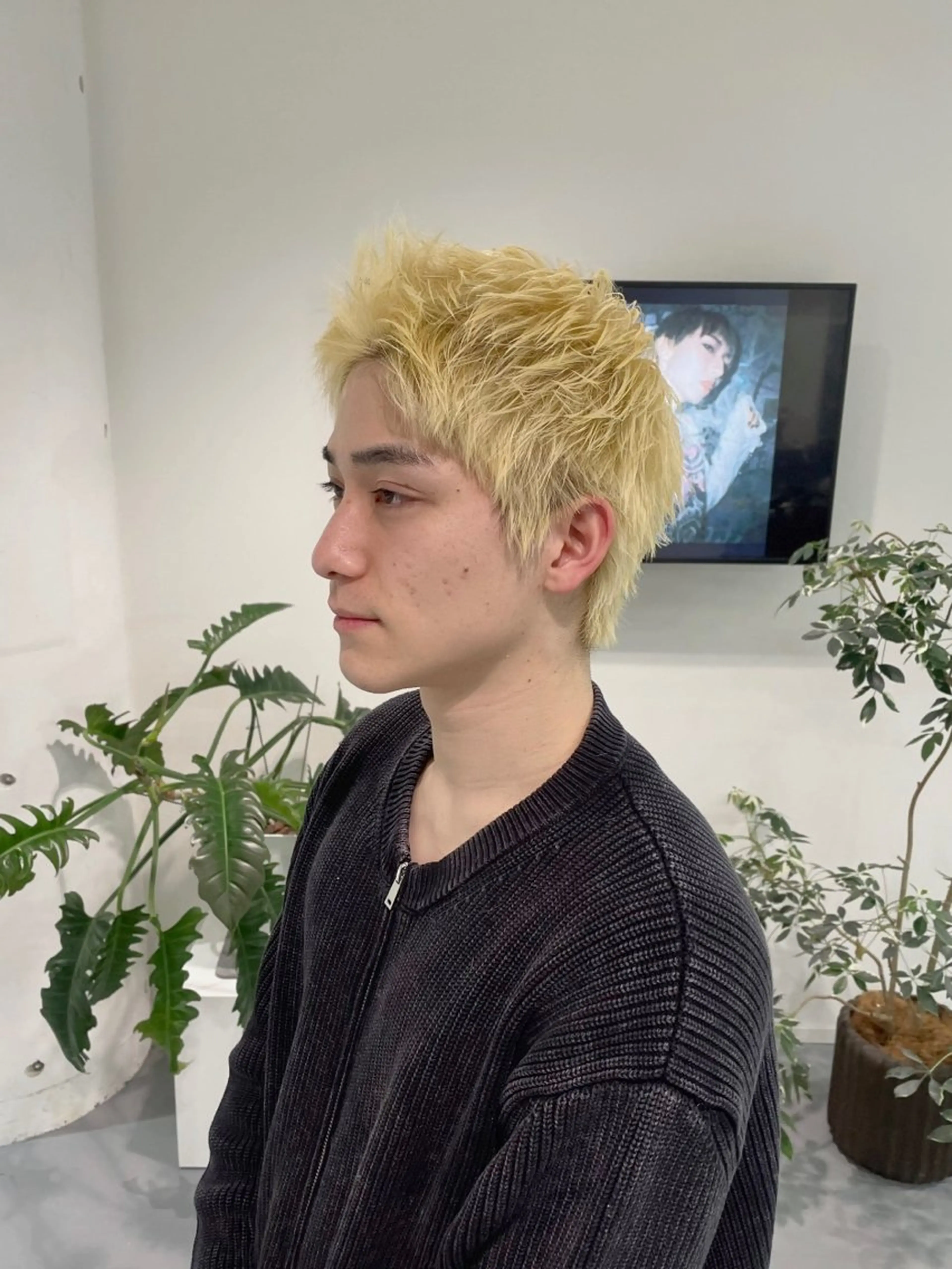 ショート カット ヘアカラー LEF TATEMACHI所属・西山祐生/ハイトーン /ケアブリーチ/艶髪のヘアスタイル