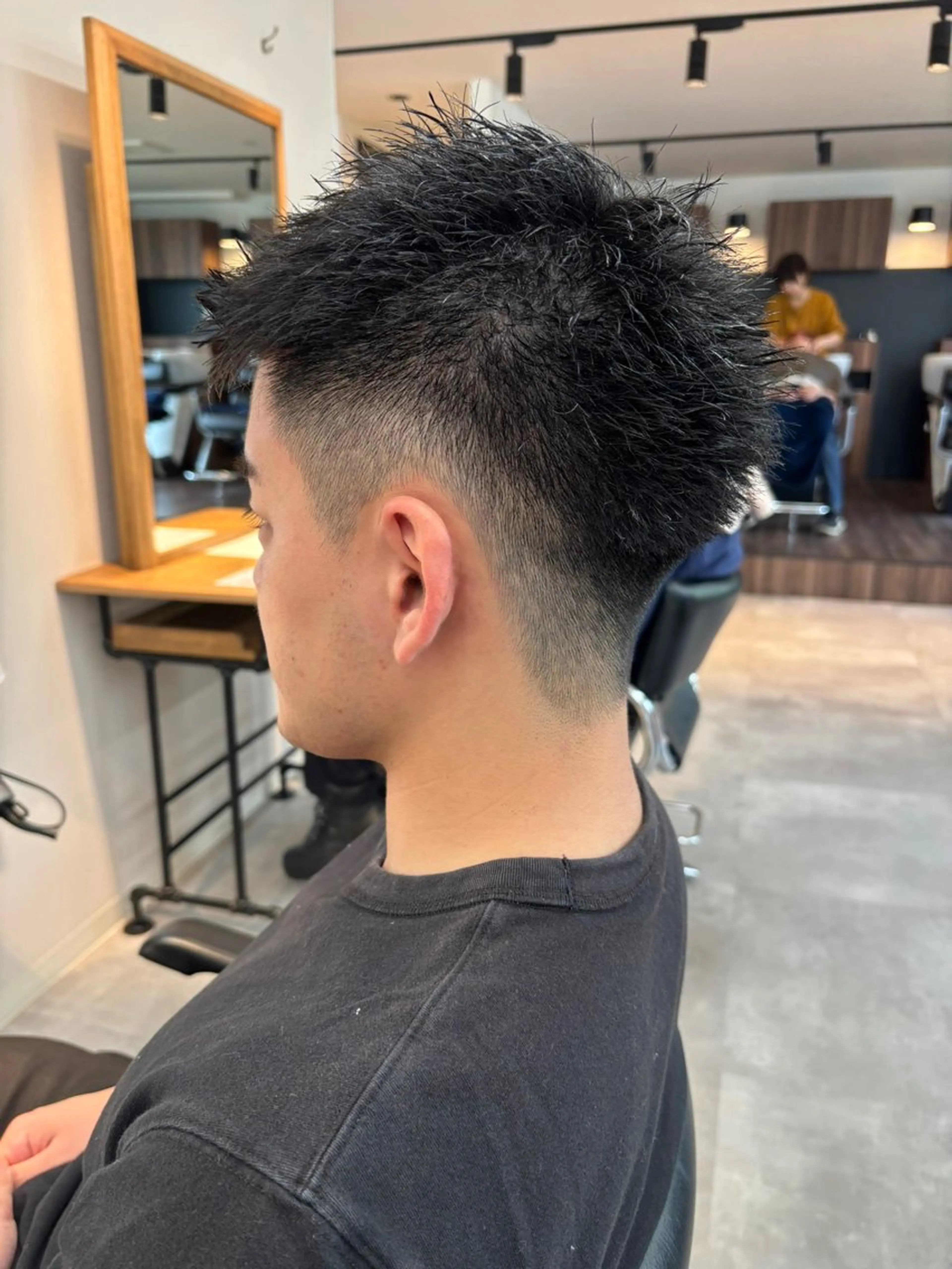 メンズ メンズショート ツーブロック カット フェザーパーマ/韓国 /メンズカット/保立のヘアスタイル