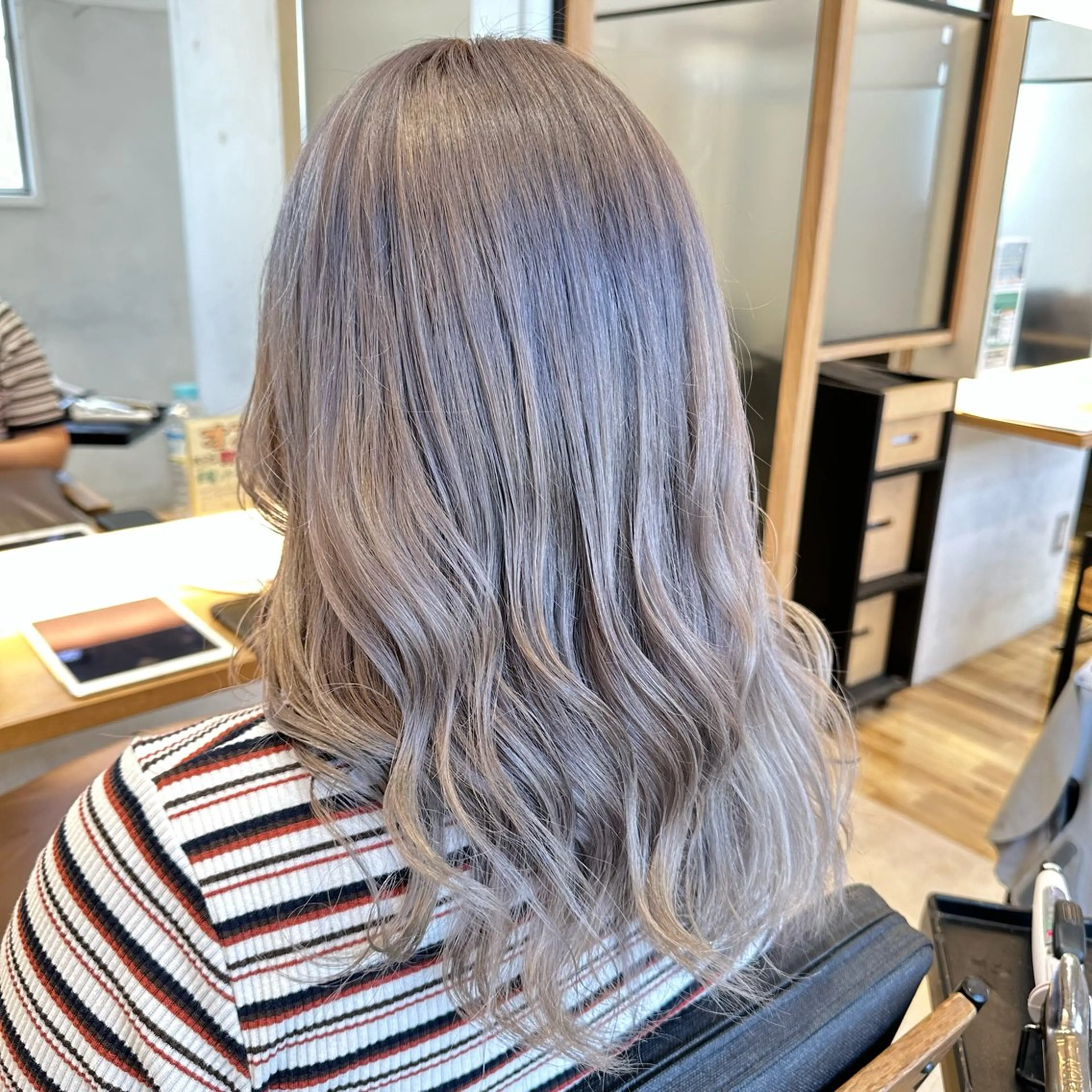 ミディアム ヘアカラー トリートメント Nao 【EIGHT札幌】のヘアスタイル
