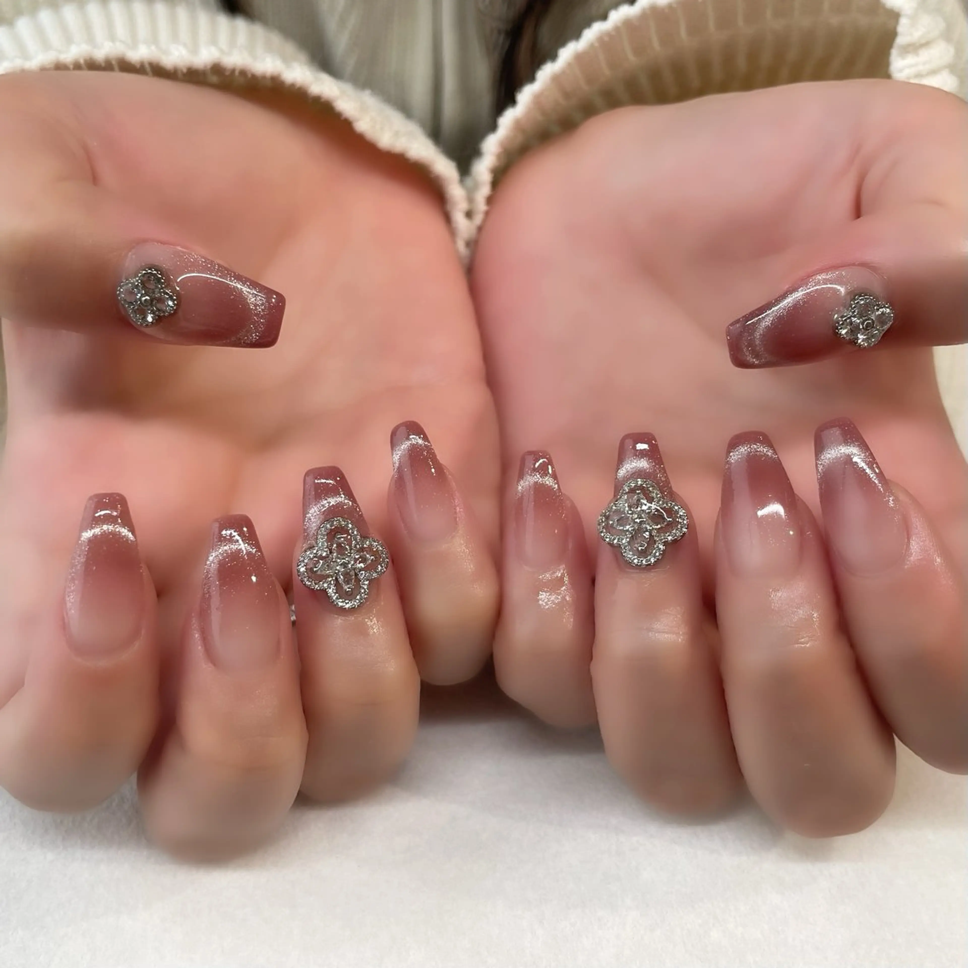 ネイル ハンドネイル 💎🐰 saki. m 🐰💎のネイルデザイン