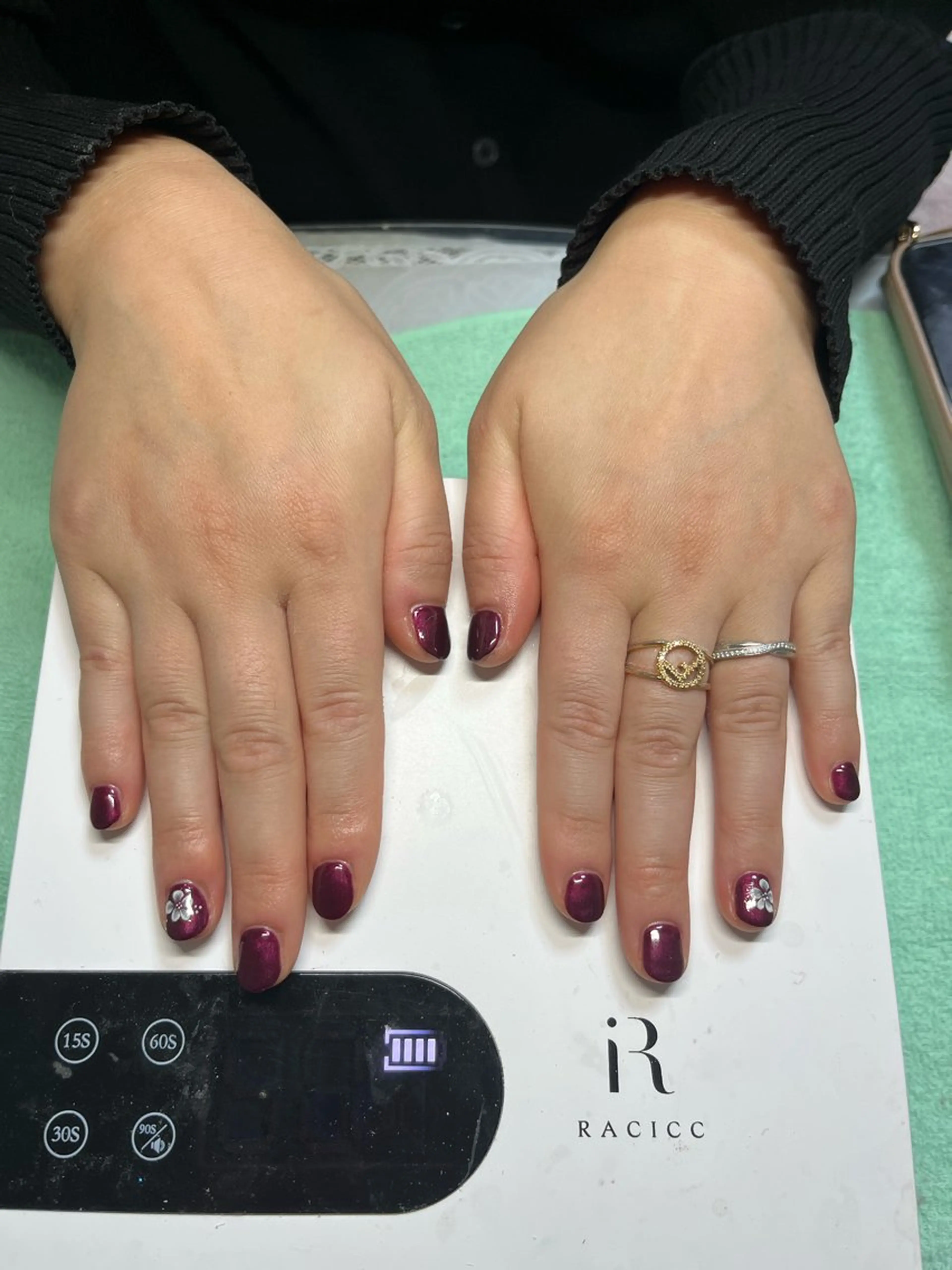 ネイル 鈴木 理乃のネイルデザイン