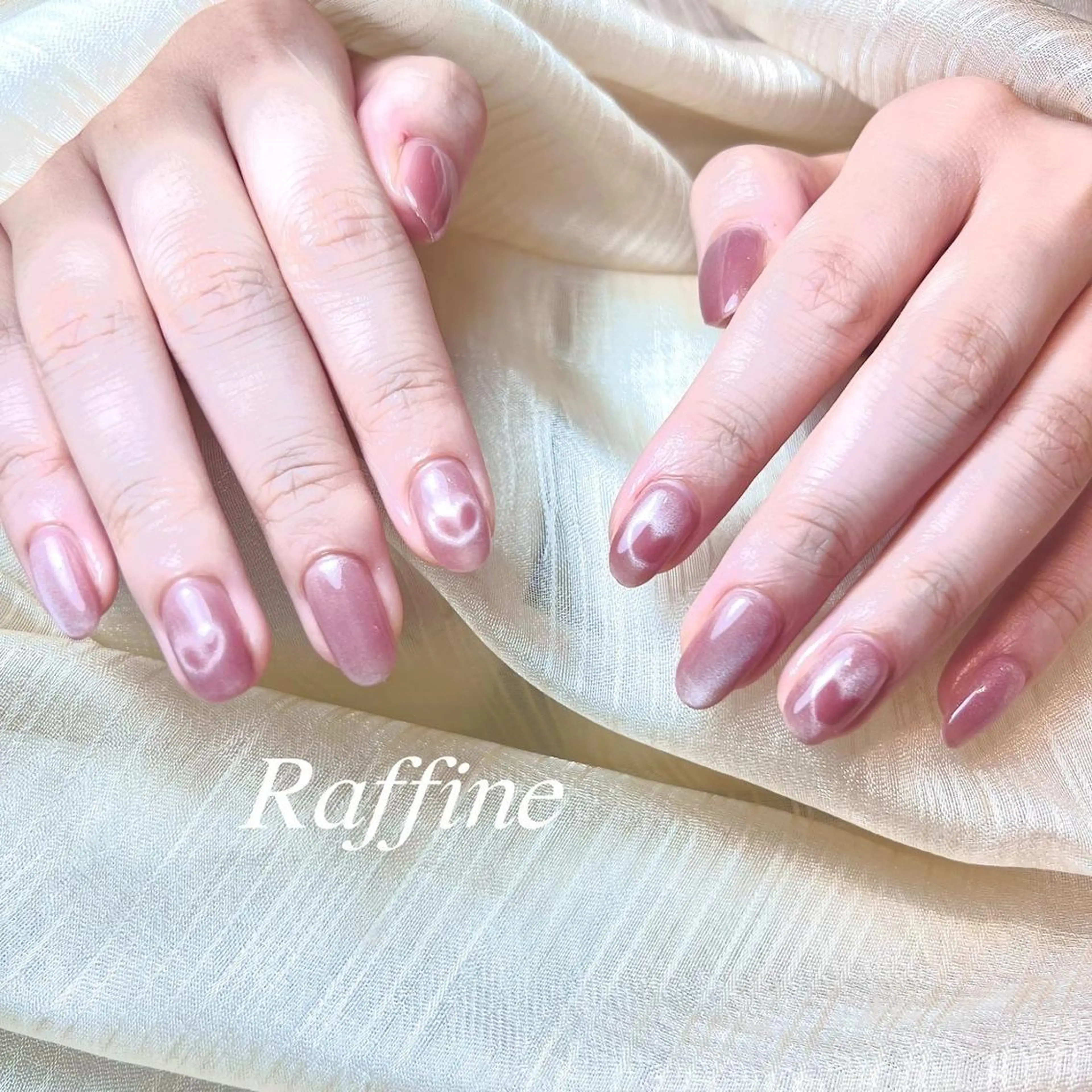 ネイル RAFFINE haru🦋🩵のネイルデザイン