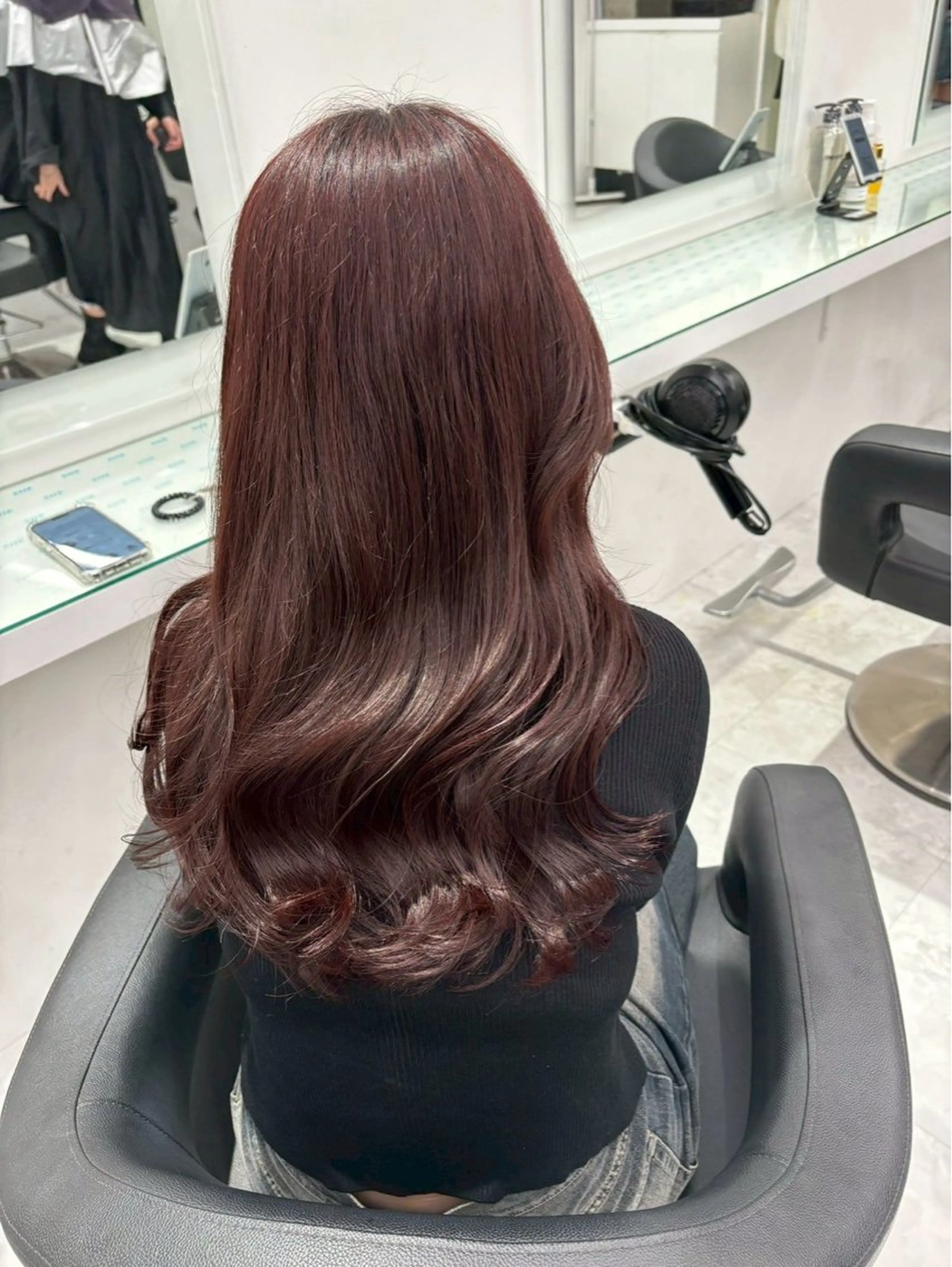 ロング カラー 暗髪うる艶ヘア🫧 yumi🐈‍⬛🪽のヘアスタイル