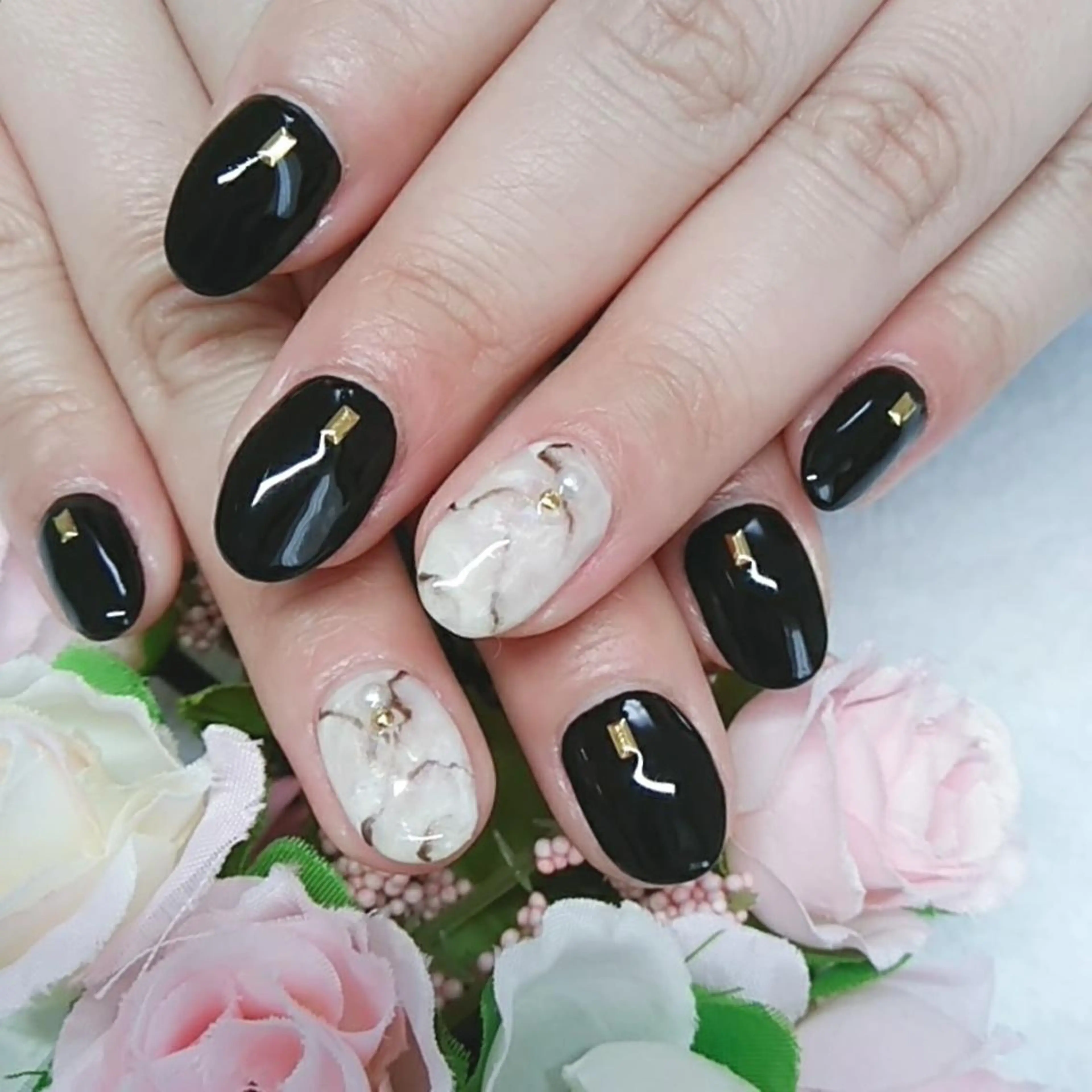 ネイル 柴崎 美幸のネイルデザイン