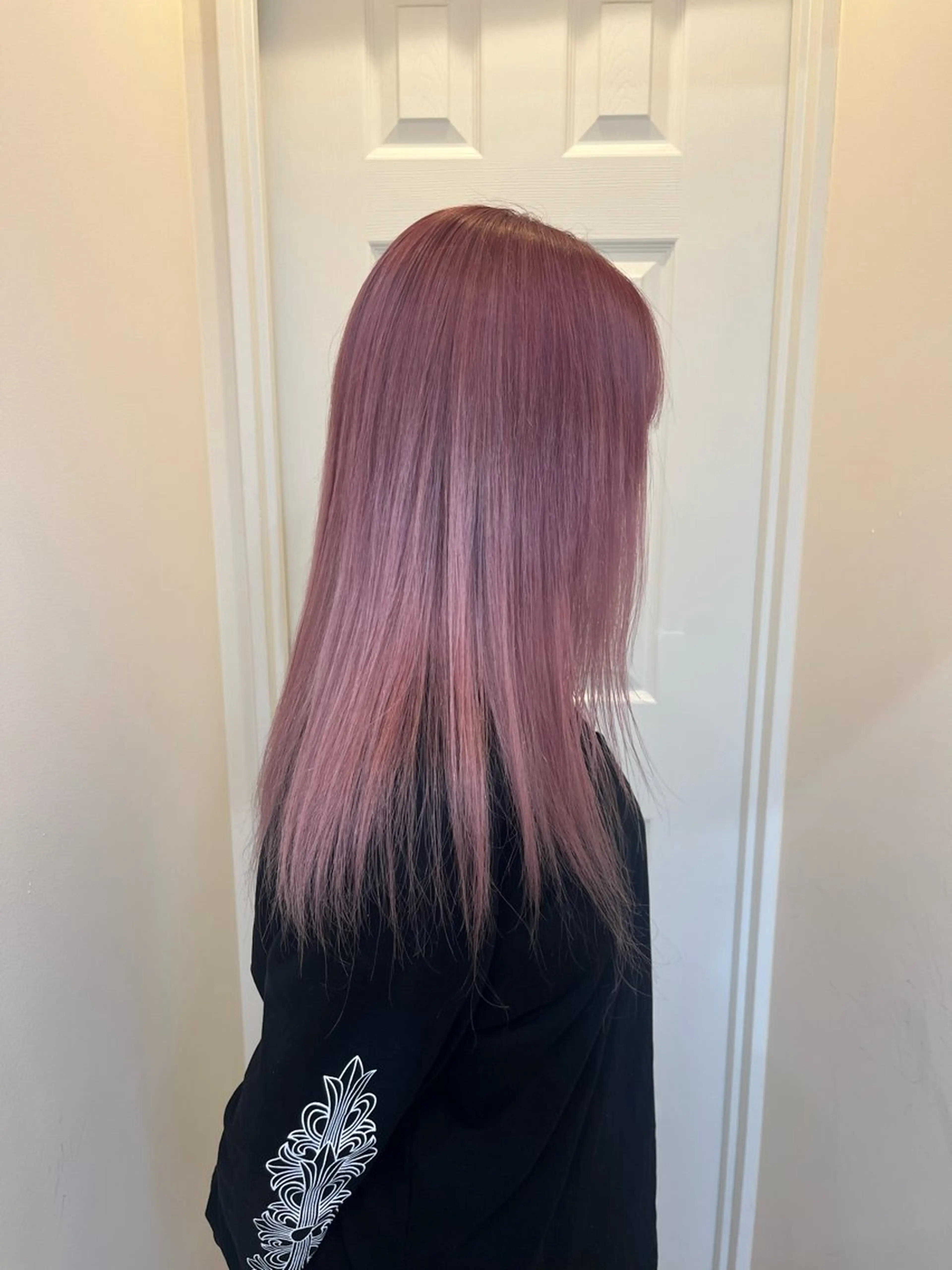 カラー yuka/ロング/ レイヤーカットモデルのヘアスタイル