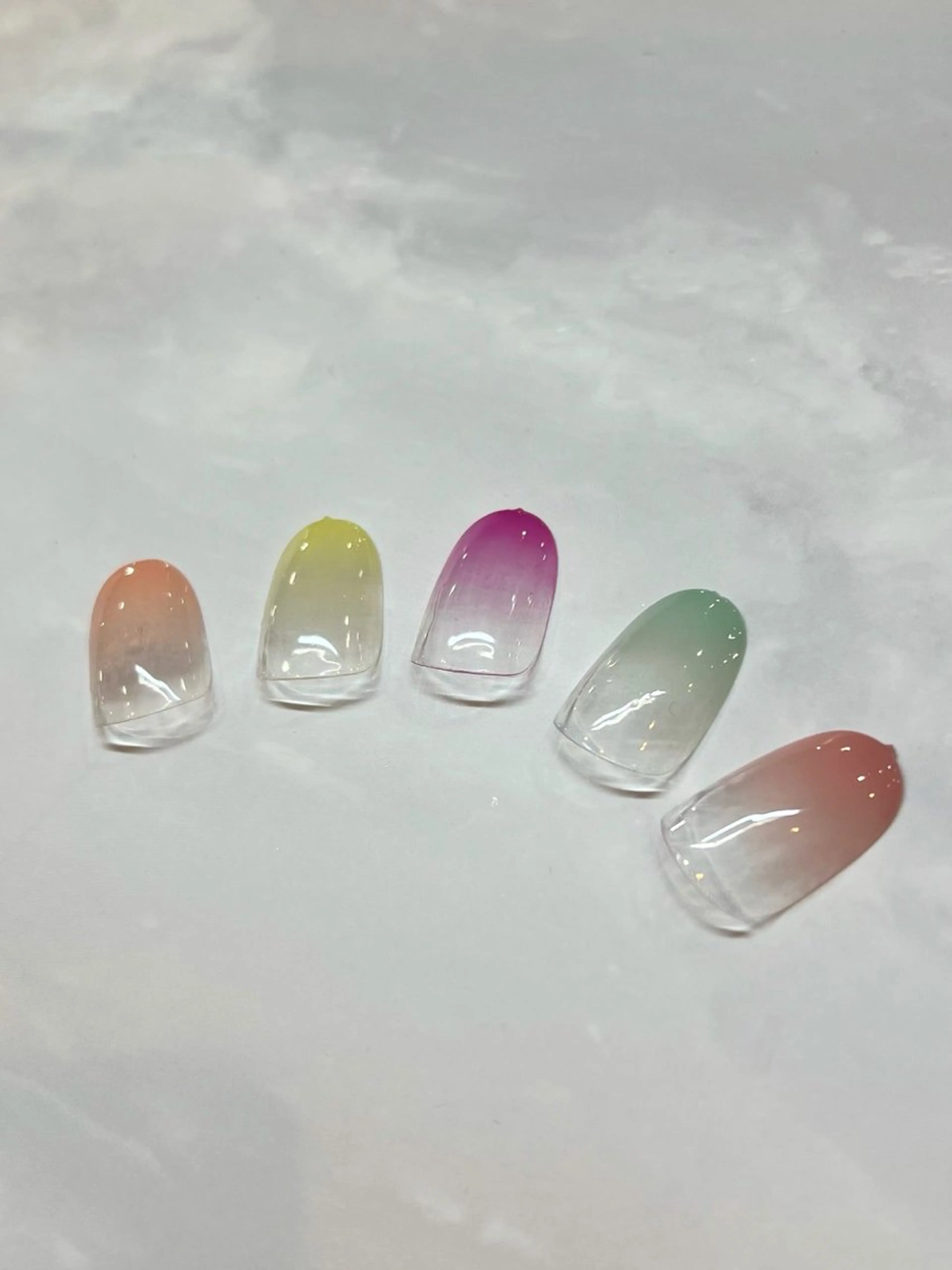 カラーグラデーション　オフなしの写真