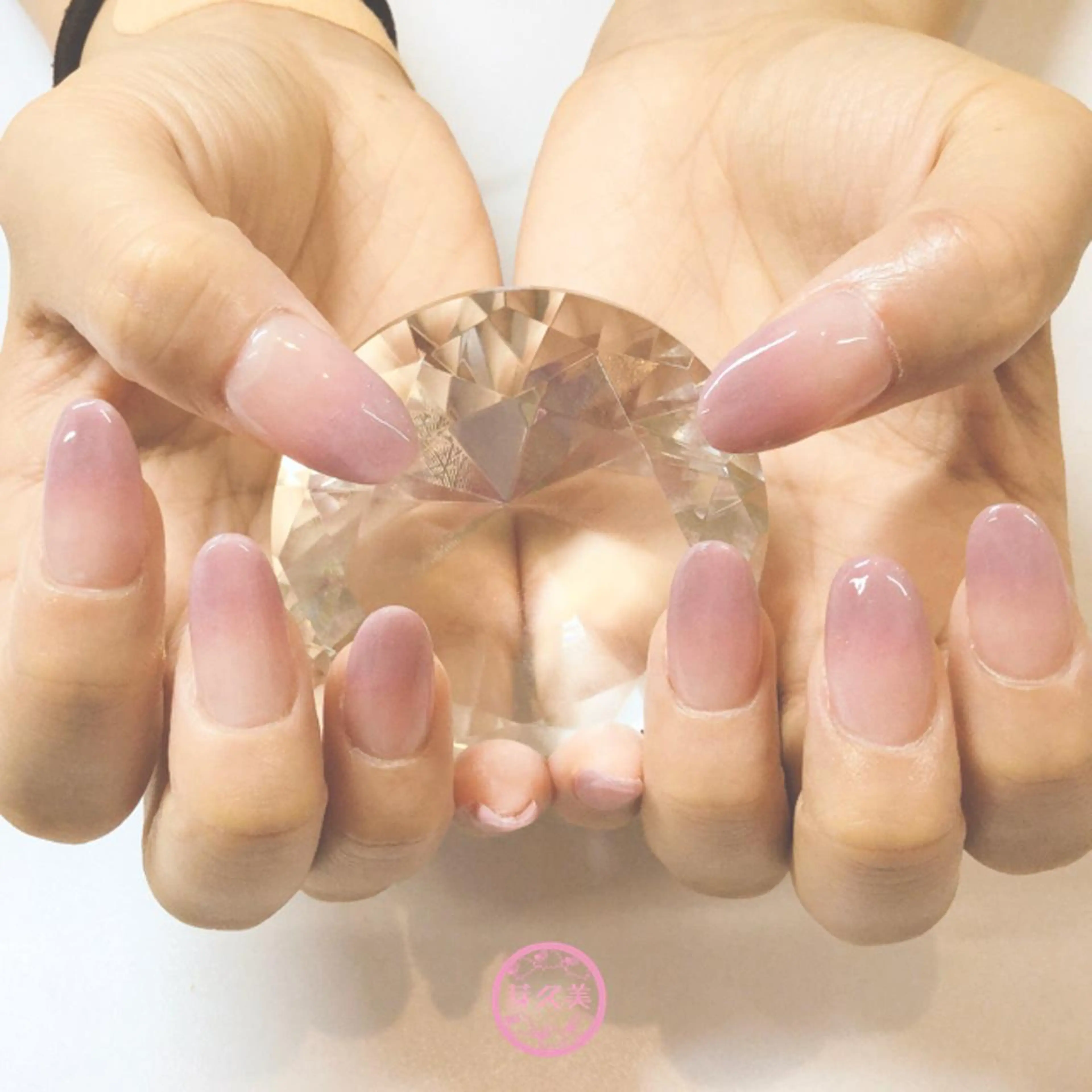 ロング ネイル グラデーション スカルプネイル Megumi Nailのネイルデザイン