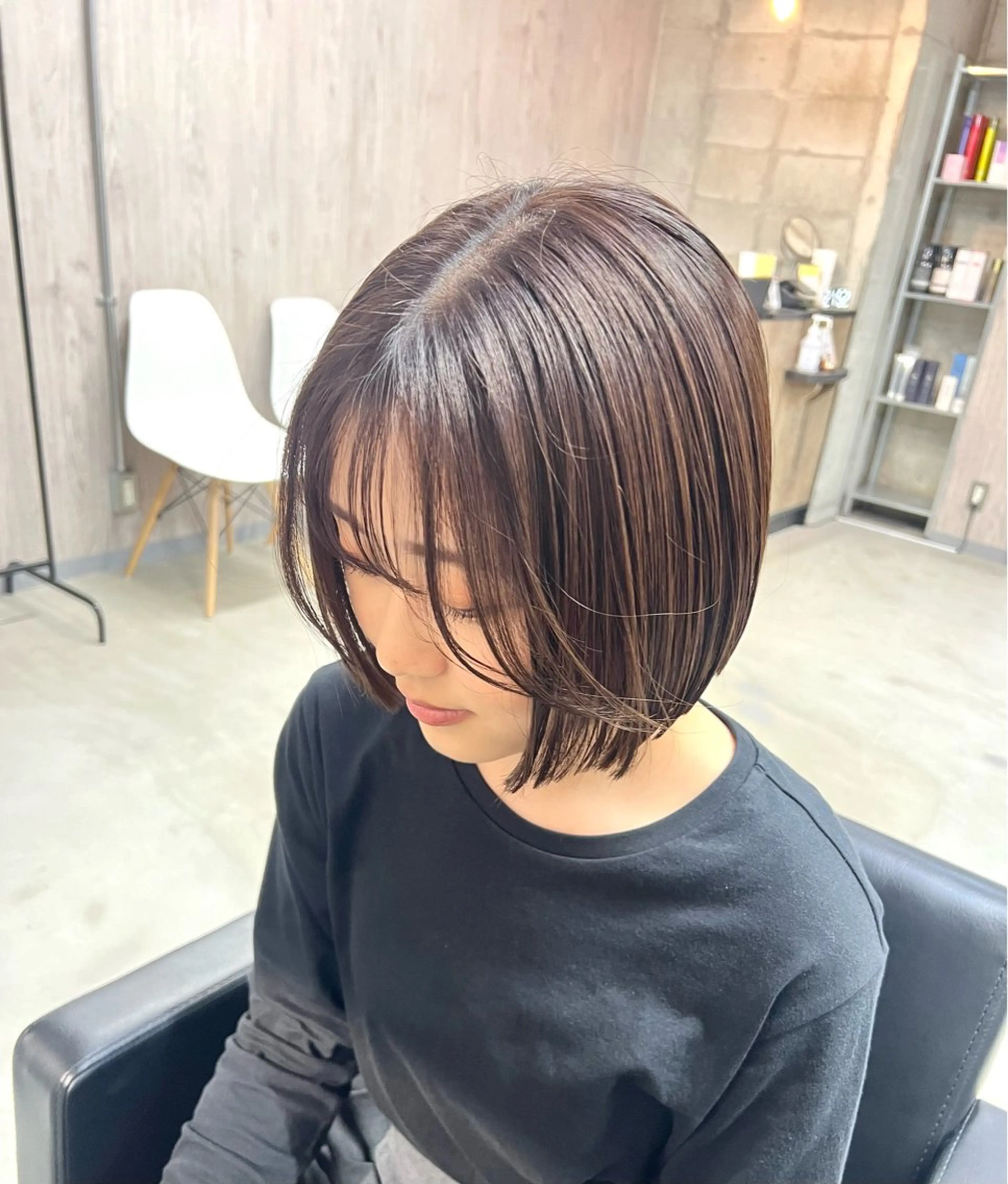 ショート カラー 切りっぱなしボブ ブラウンカラー ボブ ヘアカラー lafit kaedeのヘアスタイル