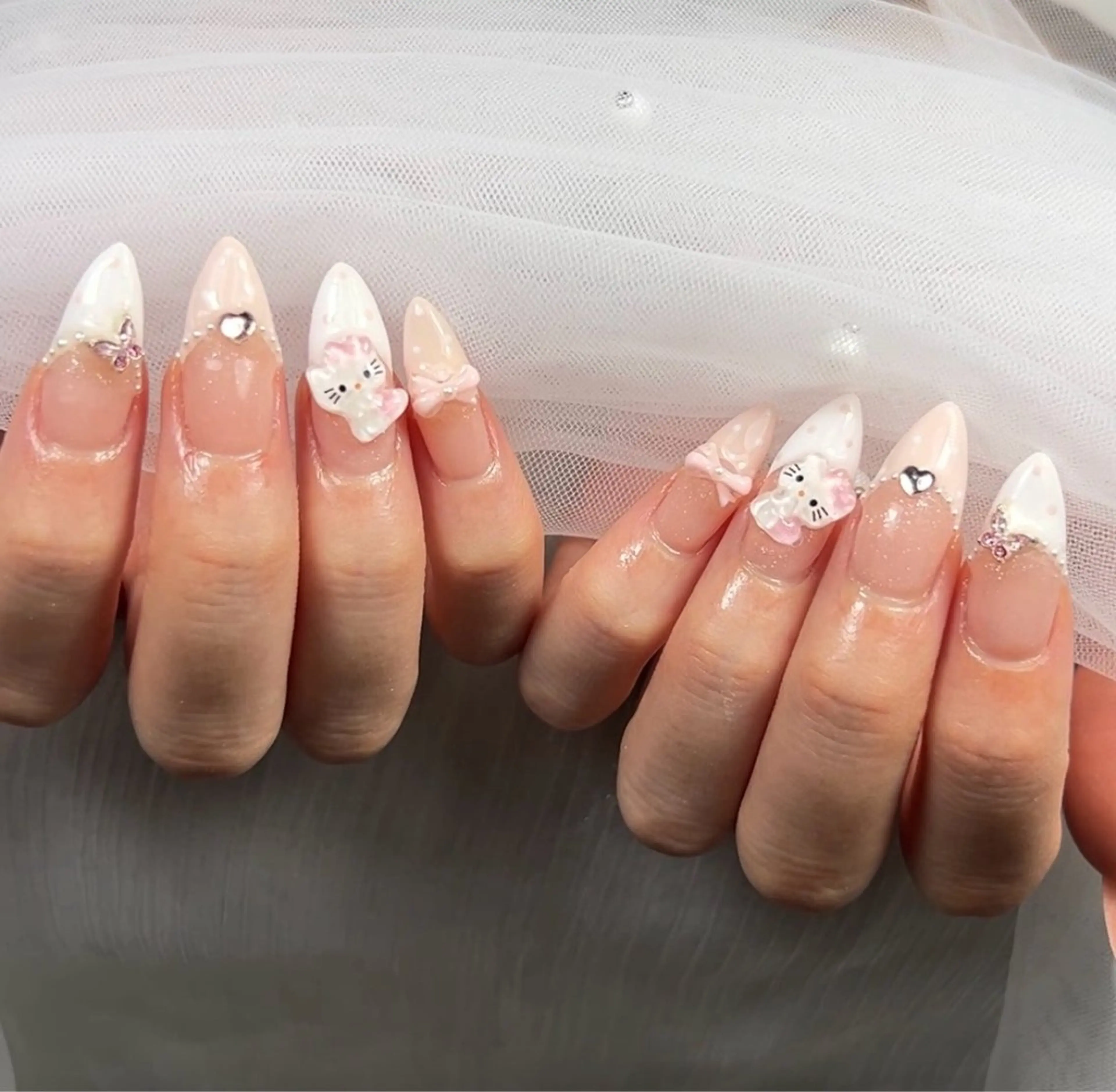 ネイル アートネイル オーロラネイル チークネイル 長さ出し フットネイル ハンドネイル フットネイル ハンドケア Noiranail_ studio川越西口のネイルデザイン