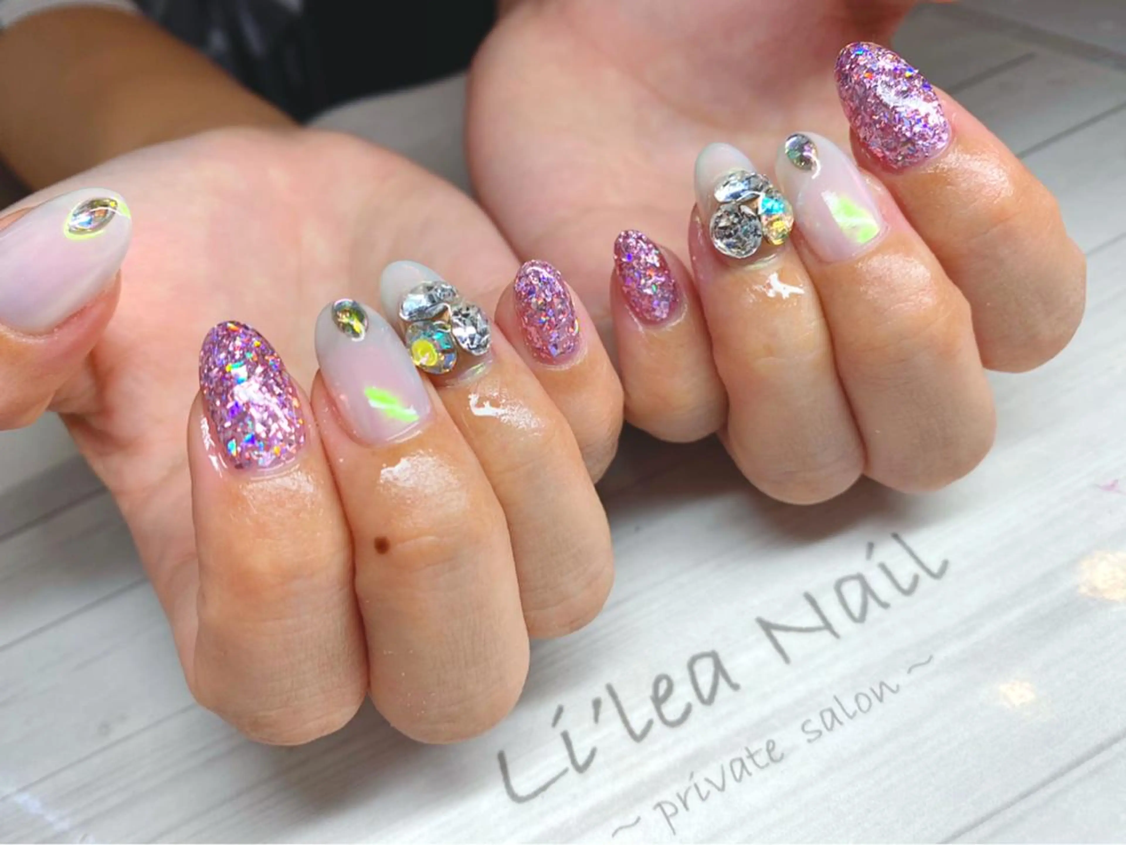 ネイル Li'leaNail AINAのネイルデザイン