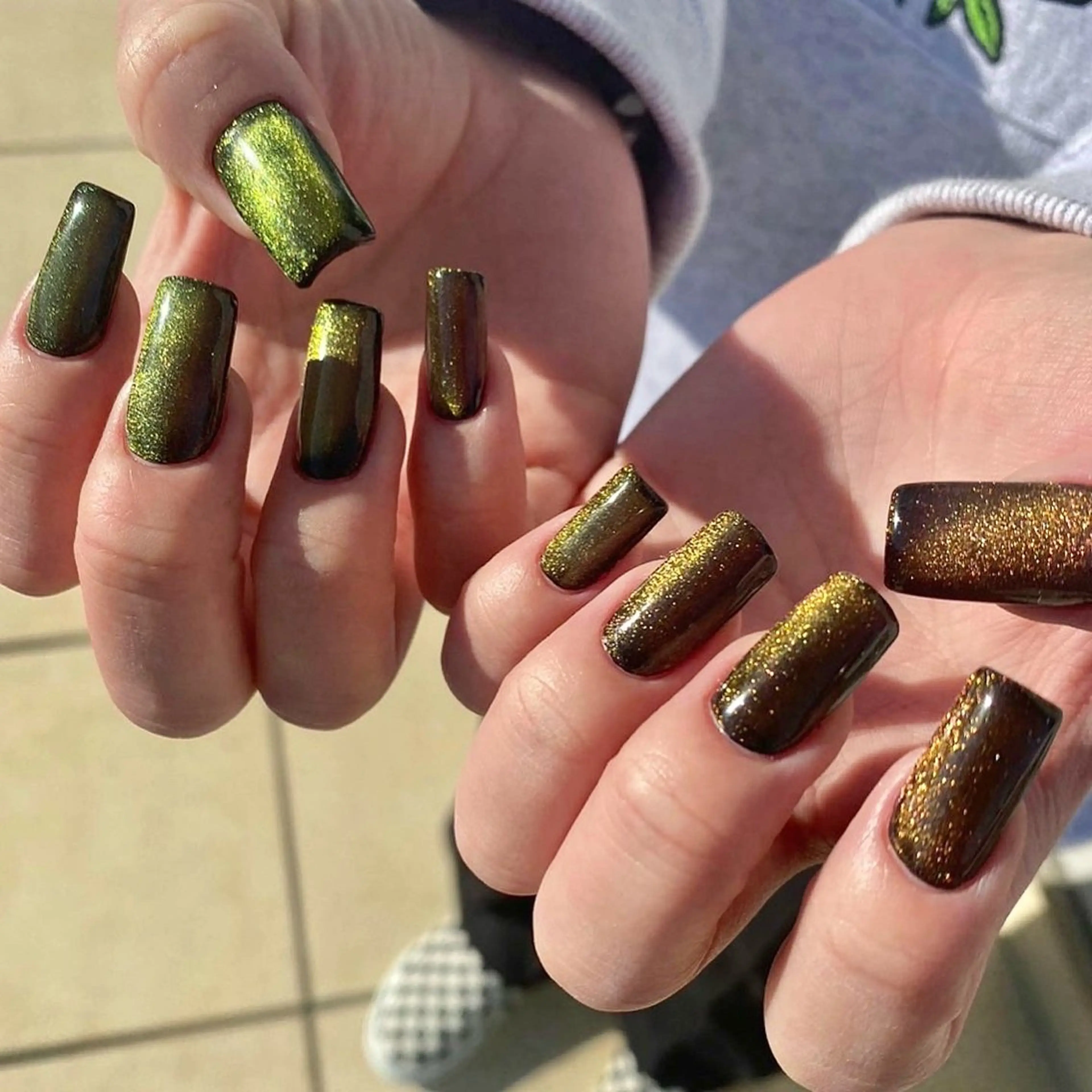 ネイル マグネットネイル ワンカラーネイル スクエアネイル ハンドネイル フットネイル GRANDEUR焼津 Nana🦖のネイルデザイン