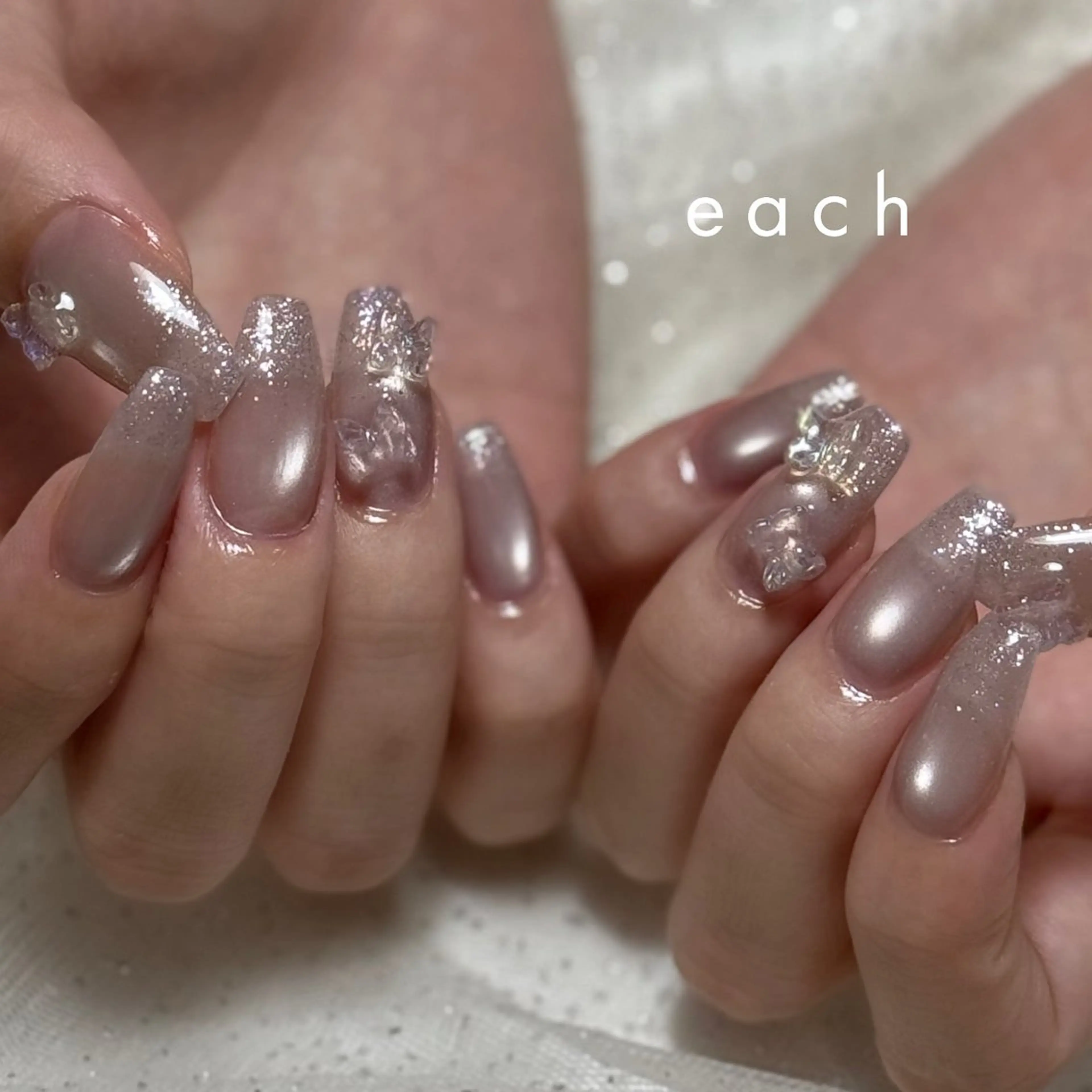 ネイル マグネットネイル ハンドネイル ハンドケア 𝒆𝒂𝒄𝒉 kanako 🕊のネイルデザイン