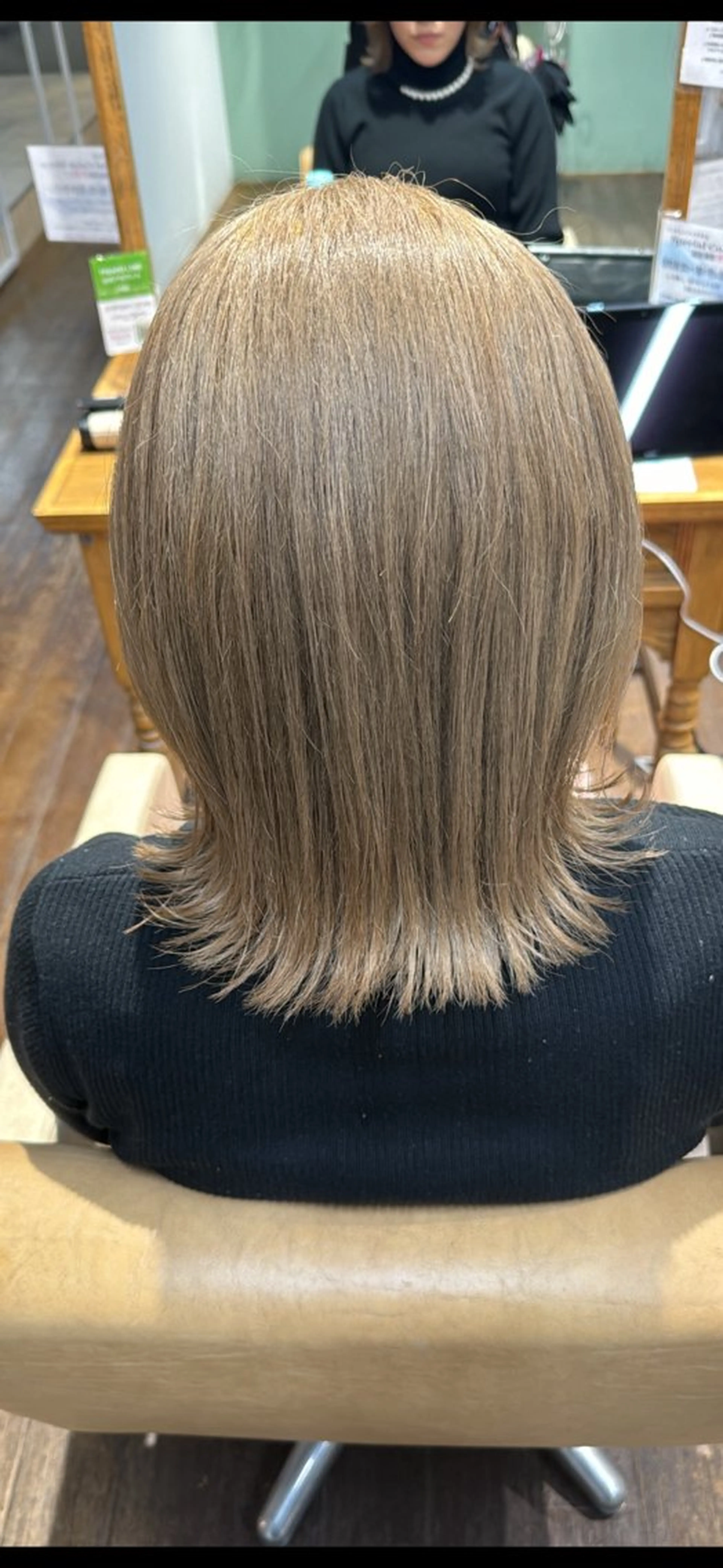 ミディアム 鎌田 美紗希のヘアスタイル