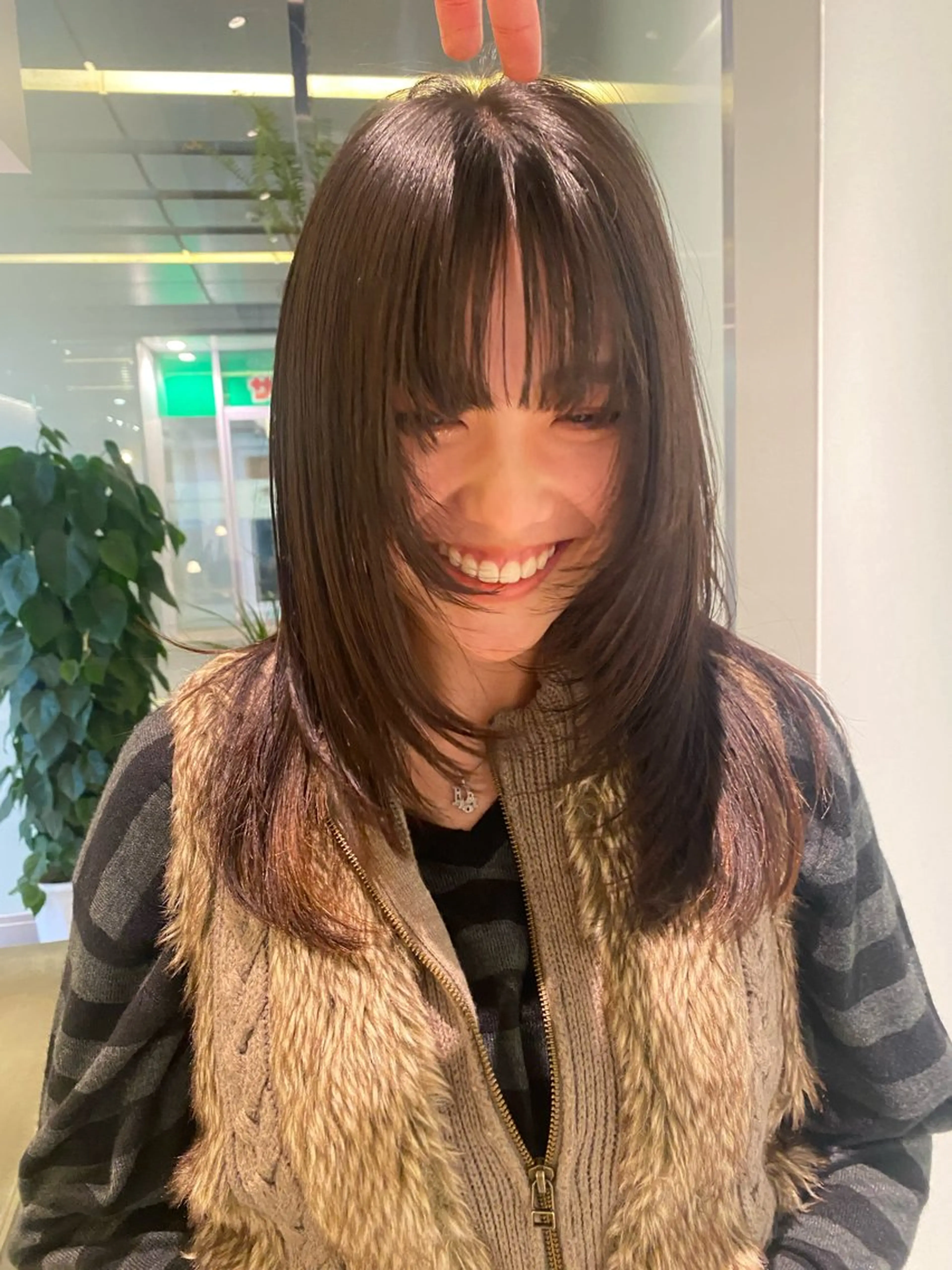 セミロング カラー カット ヘアカラー トリートメント 村田 りょうやのヘアスタイル