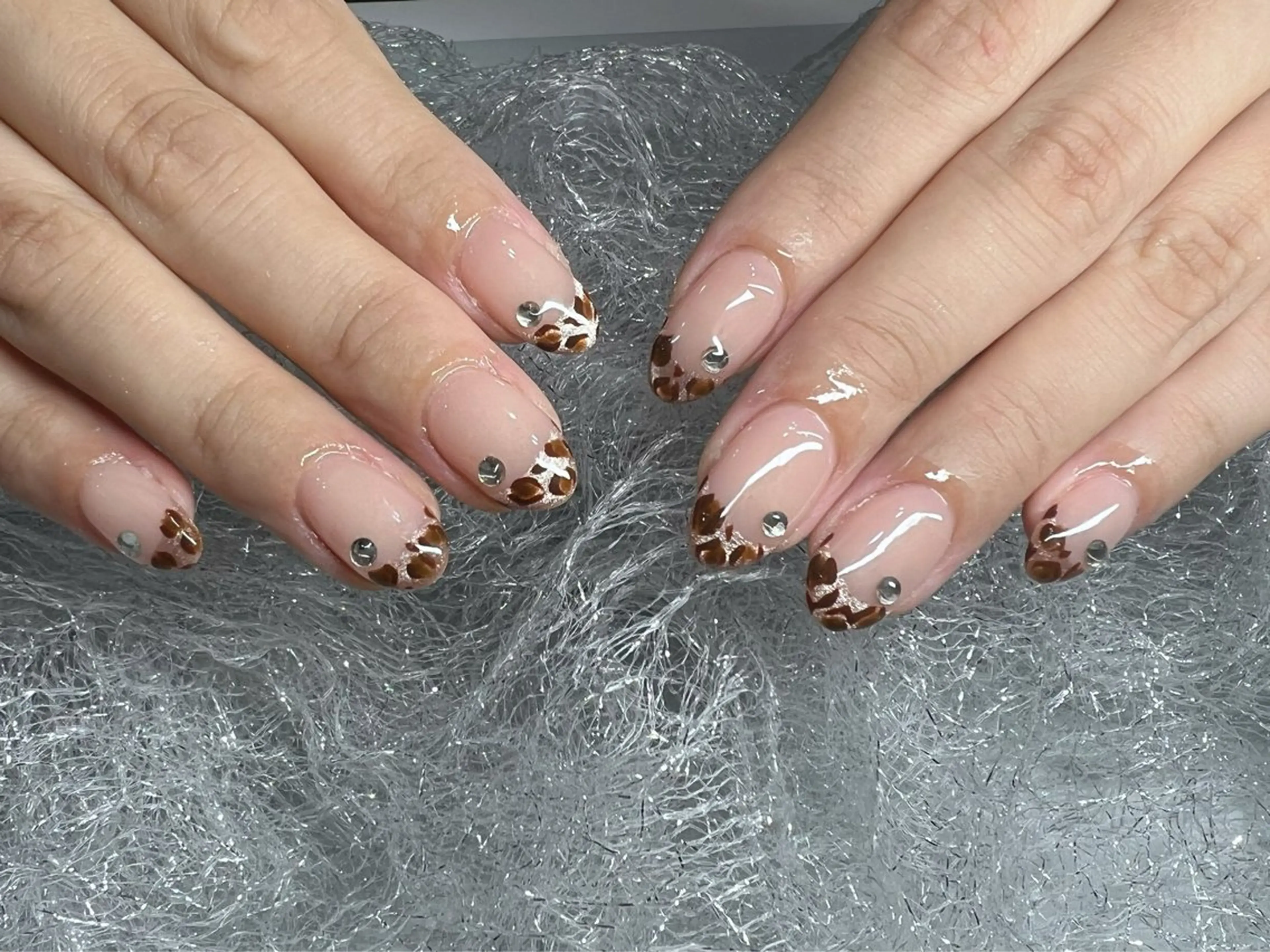 ネイル べっ甲ネイル クリアネイル ハート ホログラムネイル 大理石ネイル(マーブル) ハンドネイル More Glam 池袋東口店のネイルデザイン