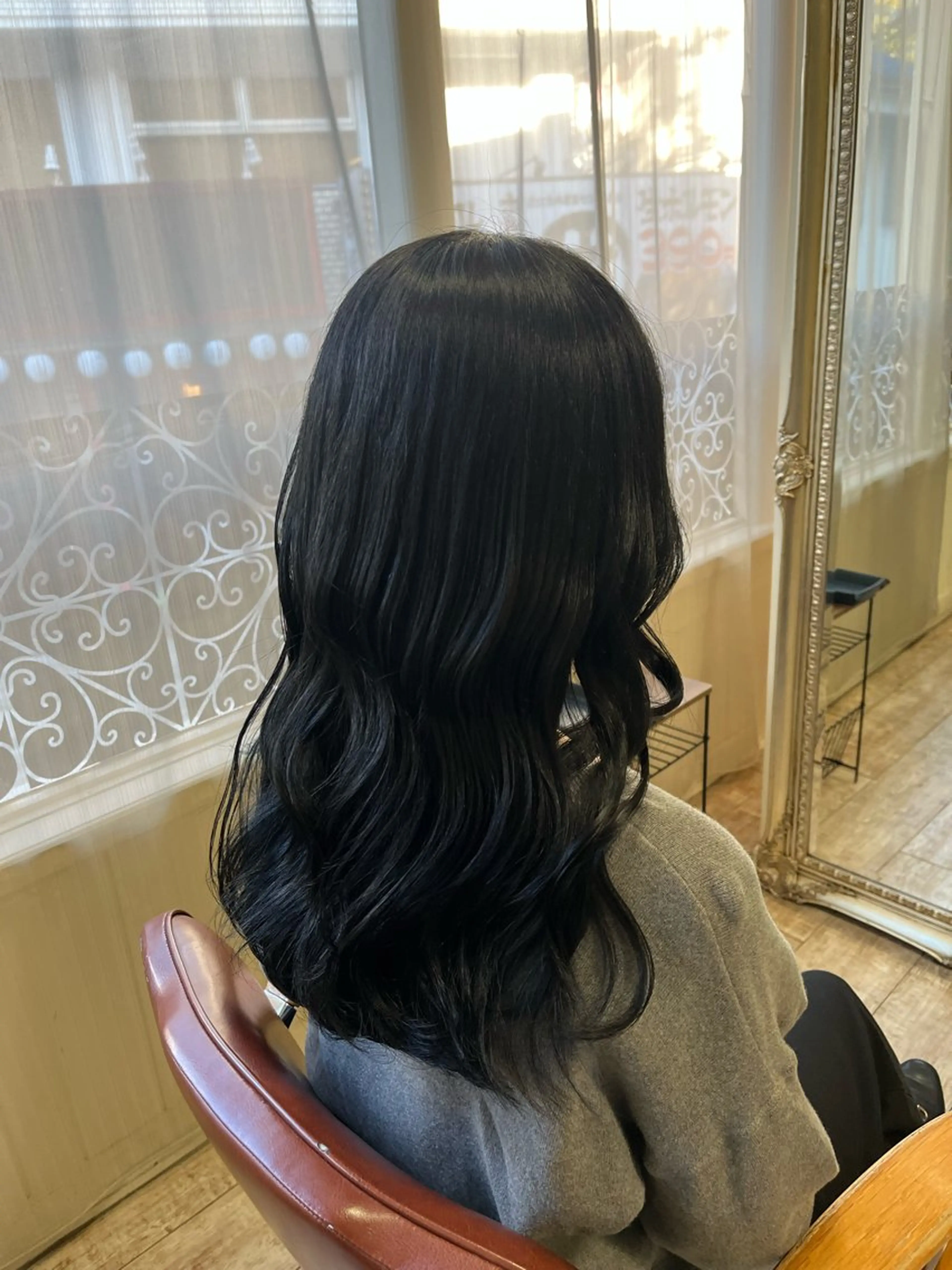 セミロング カット ヘアカラー 【艶髪カラー】 omiのヘアスタイル