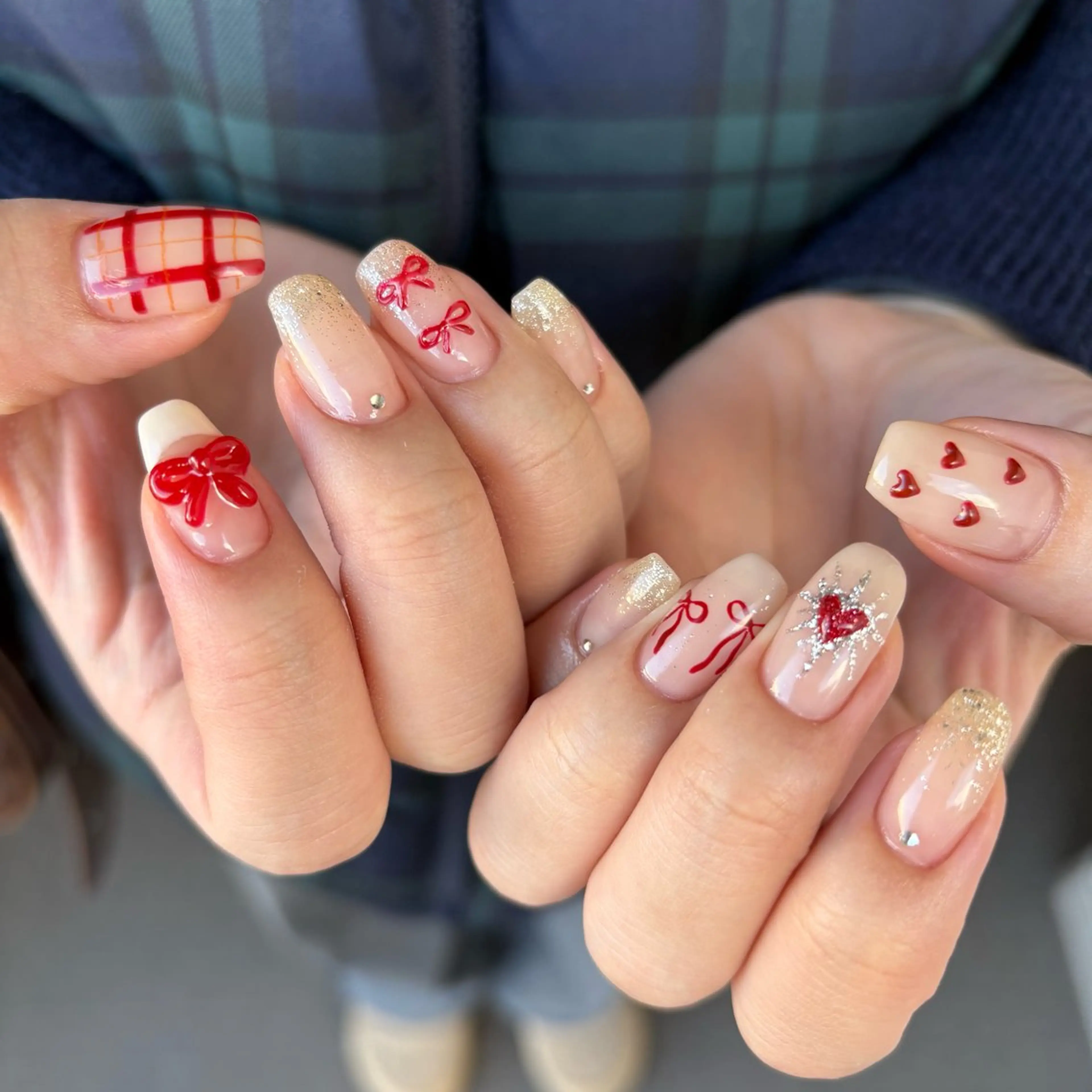 ネイル ハンドネイル カメレオン京橋🌻 草葉由佳のネイルデザイン